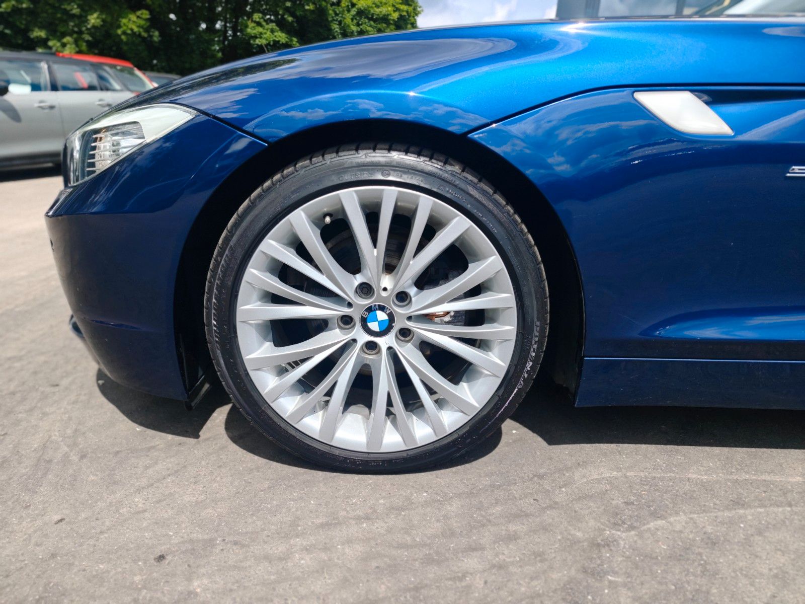 Fahrzeugabbildung BMW Z4 ROADSTER sDrive 20i *FACELIFT*2. HD*AUT*NAVI*