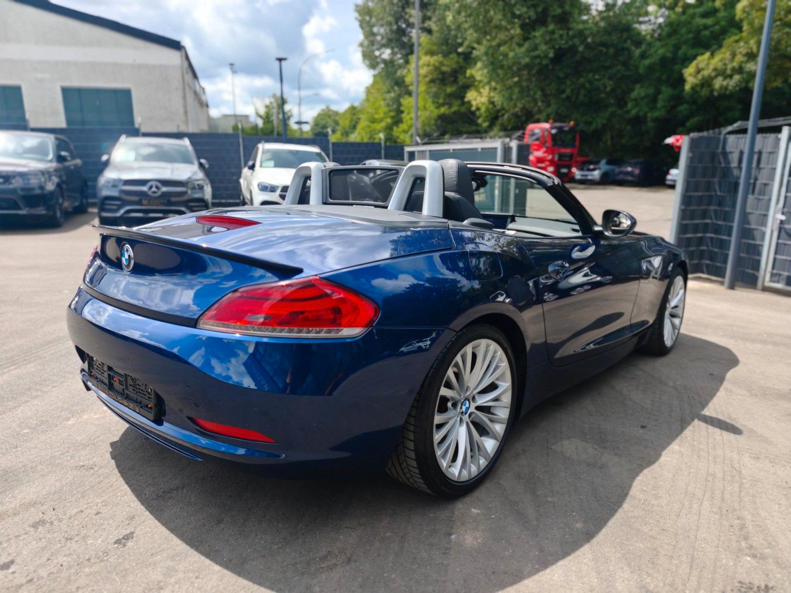 Fahrzeugabbildung BMW Z4 ROADSTER sDrive 20i *FACELIFT*2. HD*AUT*NAVI*