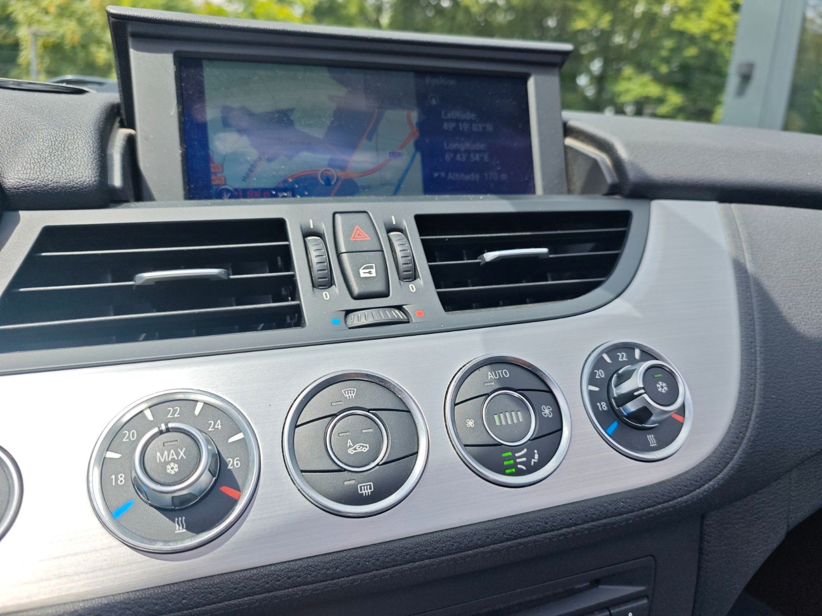 Fahrzeugabbildung BMW Z4 ROADSTER sDrive 20i *FACELIFT*2. HD*AUT*NAVI*