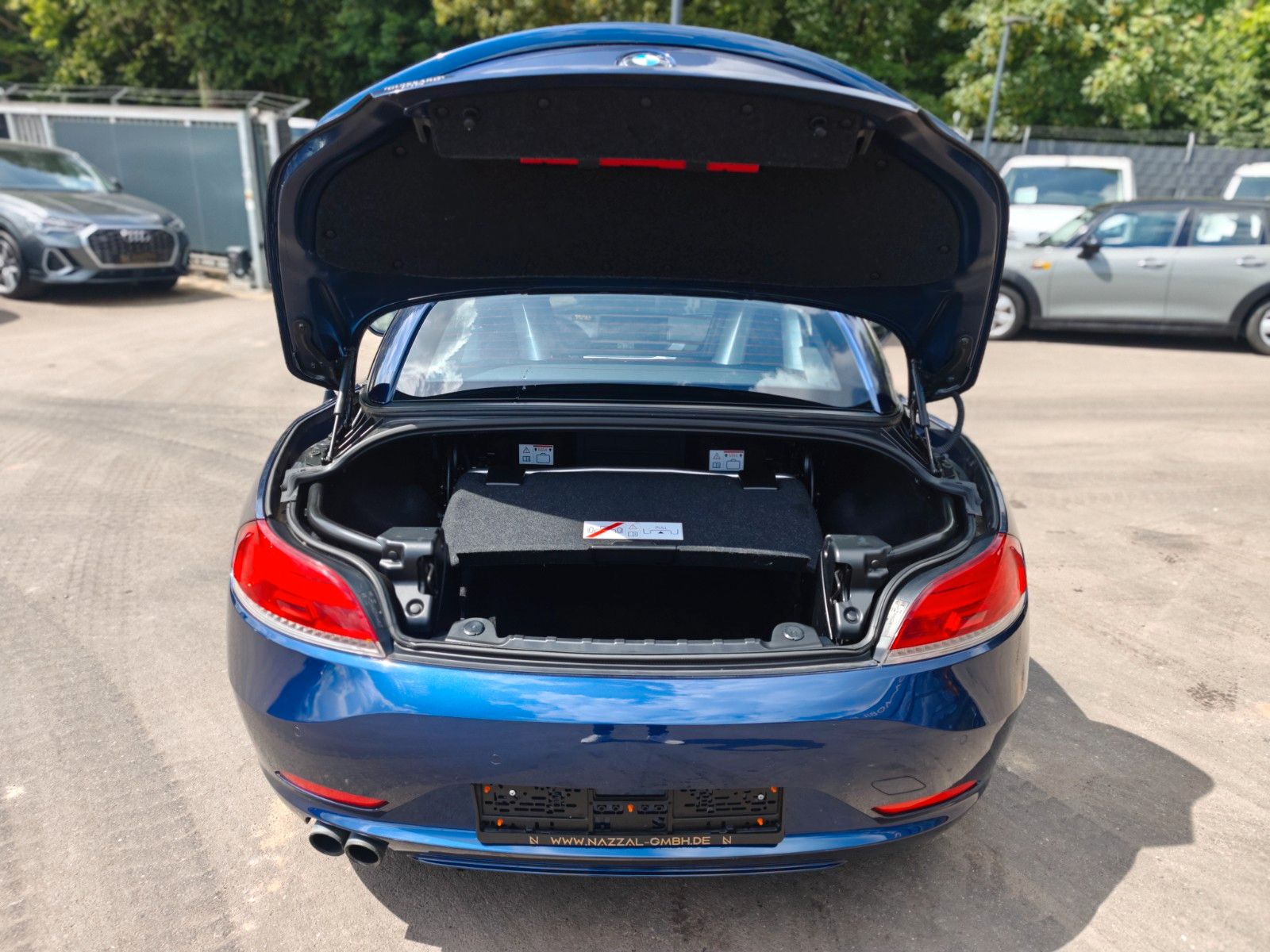 Fahrzeugabbildung BMW Z4 ROADSTER sDrive 20i *FACELIFT*2. HD*AUT*NAVI*