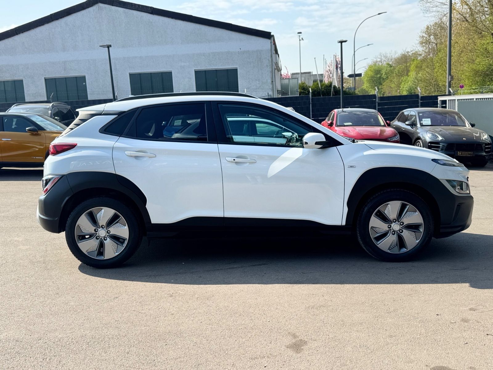 Fahrzeugabbildung Hyundai KONA 1.6 CRDI*FACELIFT*LED*NAVI*KAMERA*PDC*