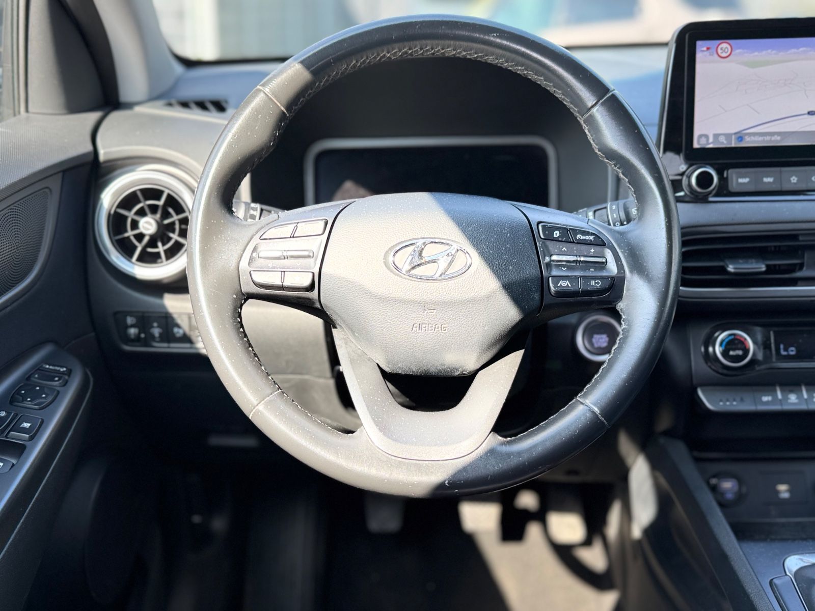 Fahrzeugabbildung Hyundai KONA 1.6 CRDI*FACELIFT*LED*NAVI*KAMERA*PDC*