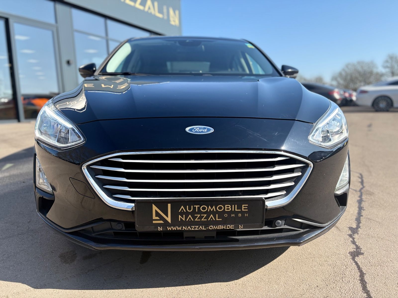 Fahrzeugabbildung Ford FOCUS LIM*WINTERPAKET*LED*NAVI*1.HAND*TOP*