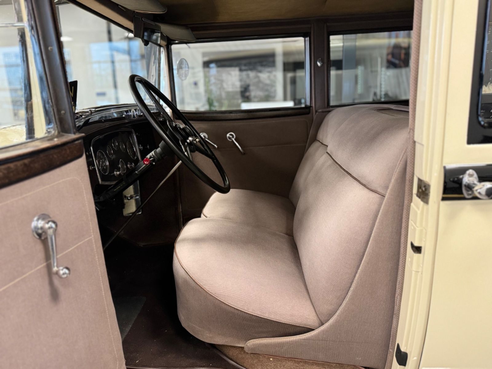 Fahrzeugabbildung PACKARD 901 503 STANDARD EIGHT SEDAN*ORIGINAL*