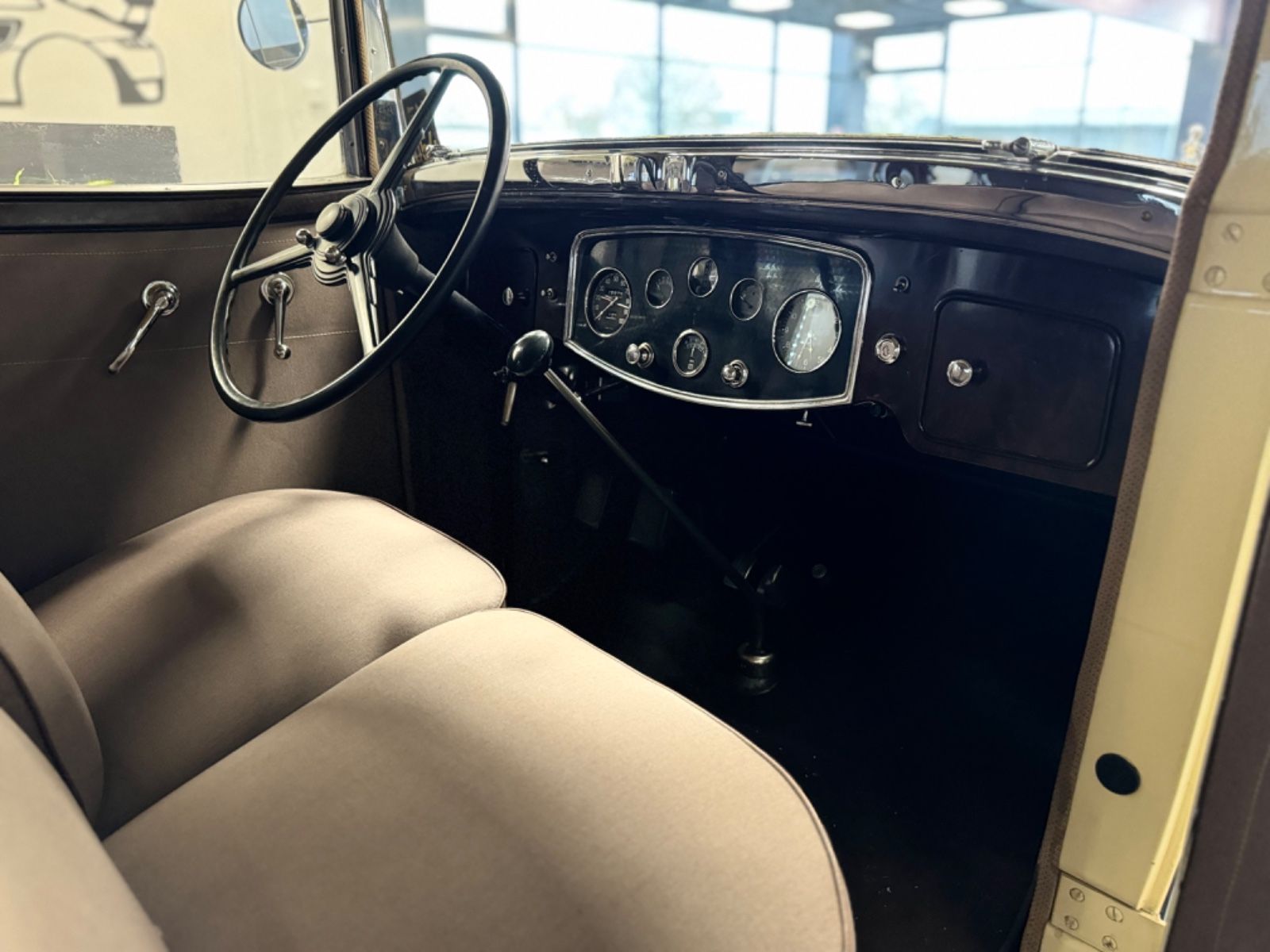Fahrzeugabbildung PACKARD 901 503 STANDARD EIGHT SEDAN*ORIGINAL*