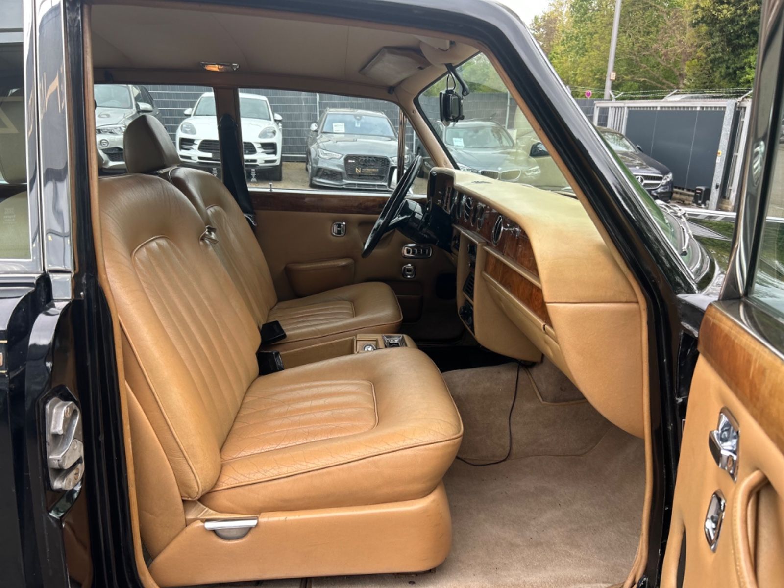 Fahrzeugabbildung Rolls-Royce SILVER SHADOW II 6,6l*TOP*LEDER*ORIGINAL ZUSTAND