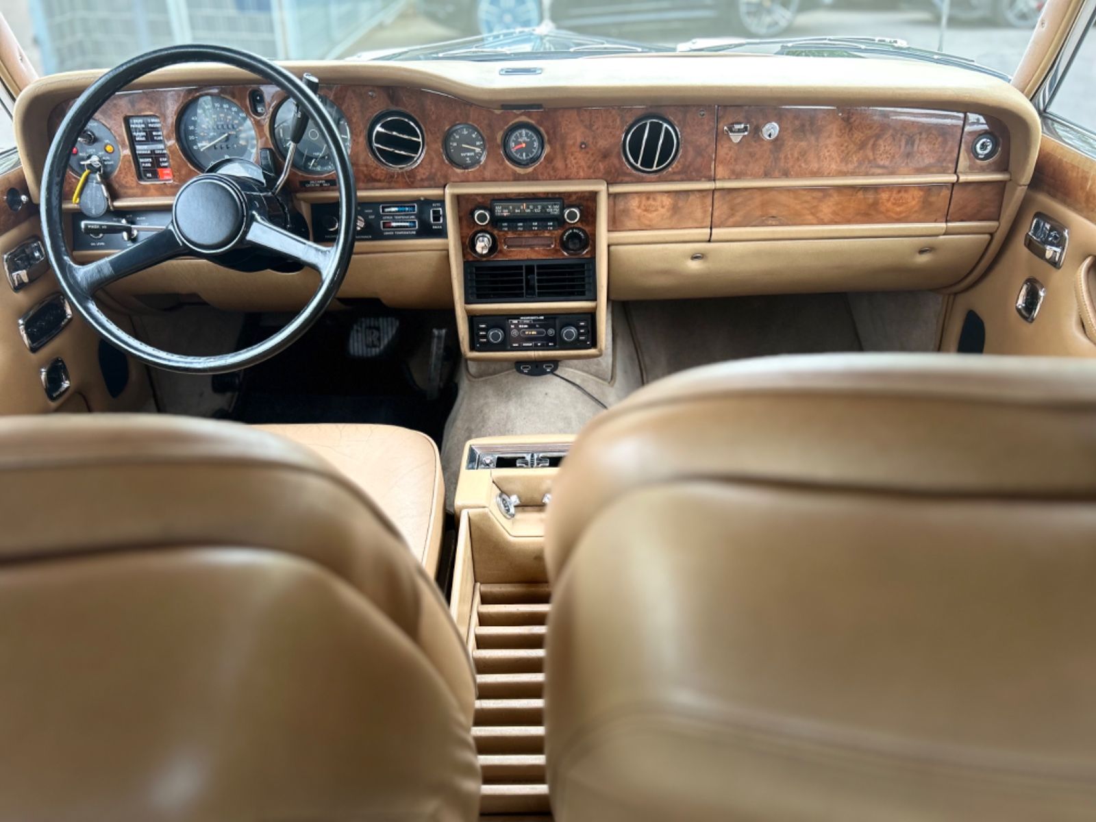 Fahrzeugabbildung Rolls-Royce SILVER SHADOW II 6,6l*TOP*LEDER*ORIGINAL ZUSTAND