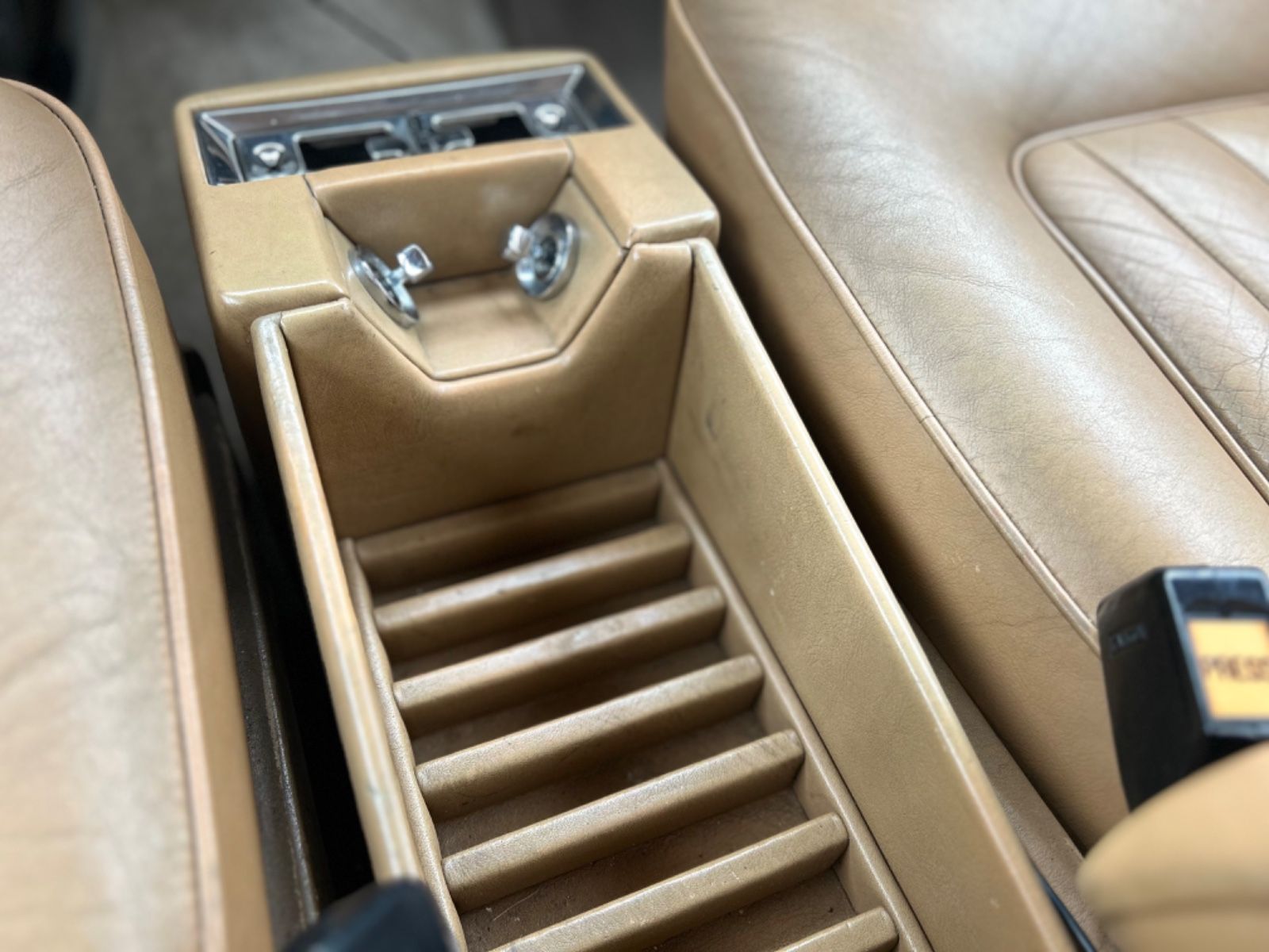Fahrzeugabbildung Rolls-Royce SILVER SHADOW II 6,6l*TOP*LEDER*ORIGINAL ZUSTAND