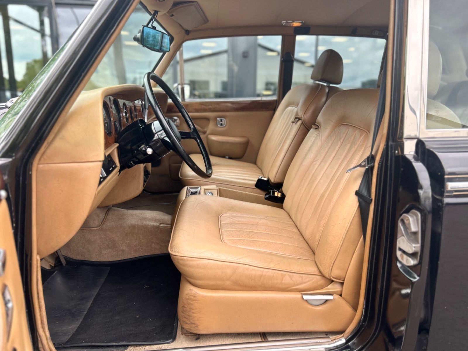 Fahrzeugabbildung Rolls-Royce SILVER SHADOW II 6,6l*TOP*LEDER*ORIGINAL ZUSTAND