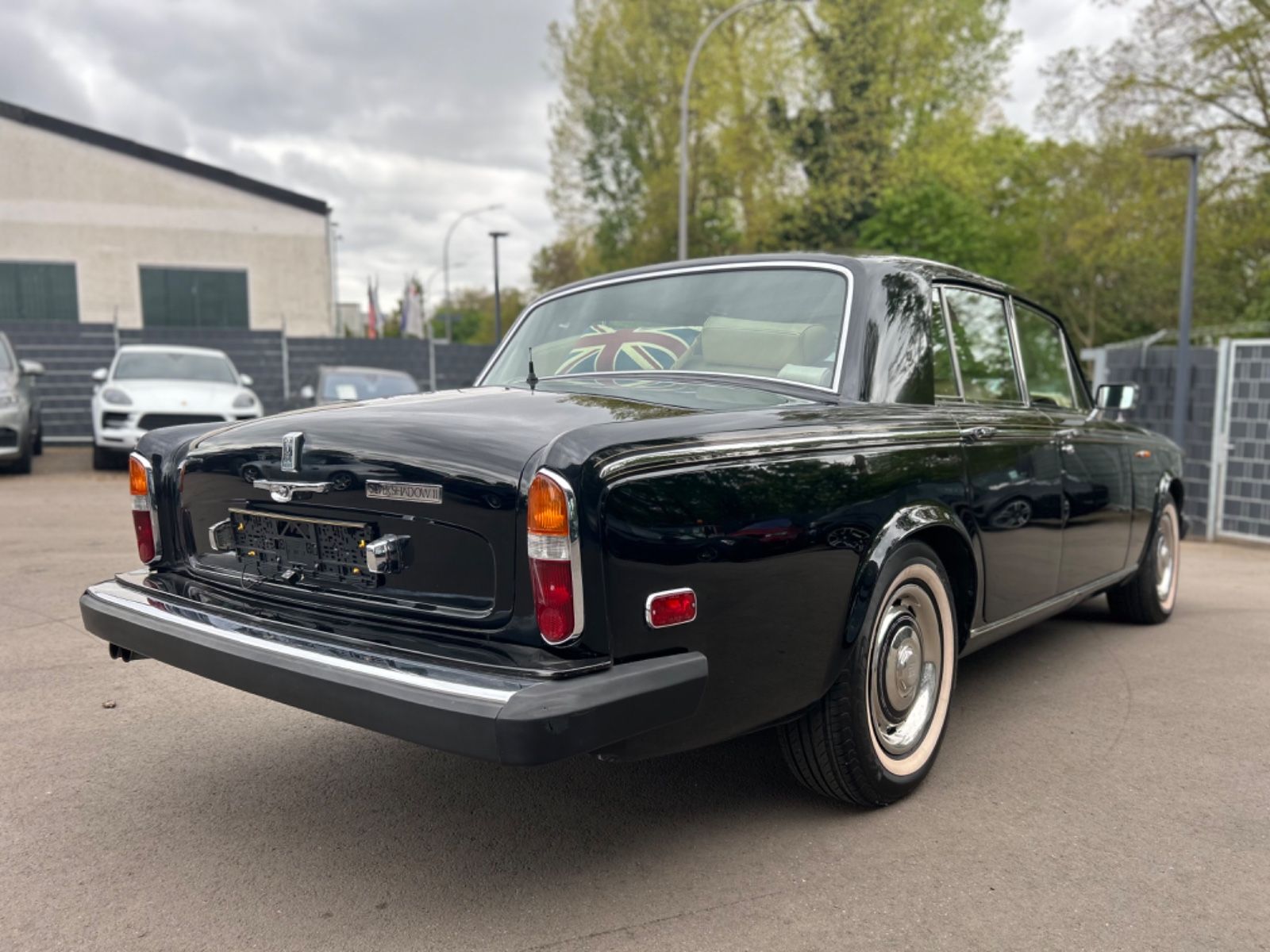 Fahrzeugabbildung Rolls-Royce SILVER SHADOW II 6,6l*TOP*LEDER*ORIGINAL ZUSTAND