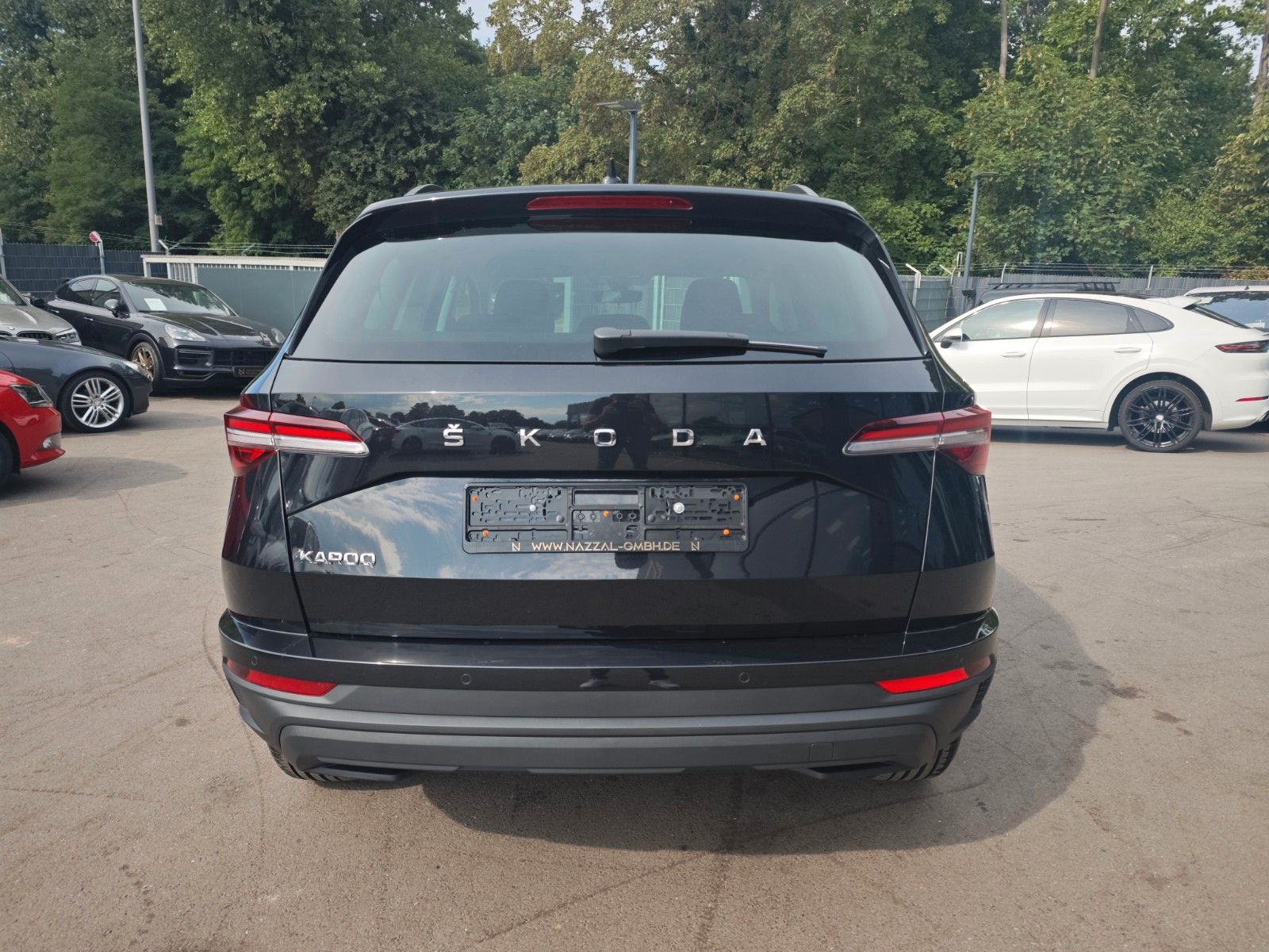 Fahrzeugabbildung SKODA KAROQ AMBITION*AUT*LED*SHZ*WINTERPAKET*DESIGN