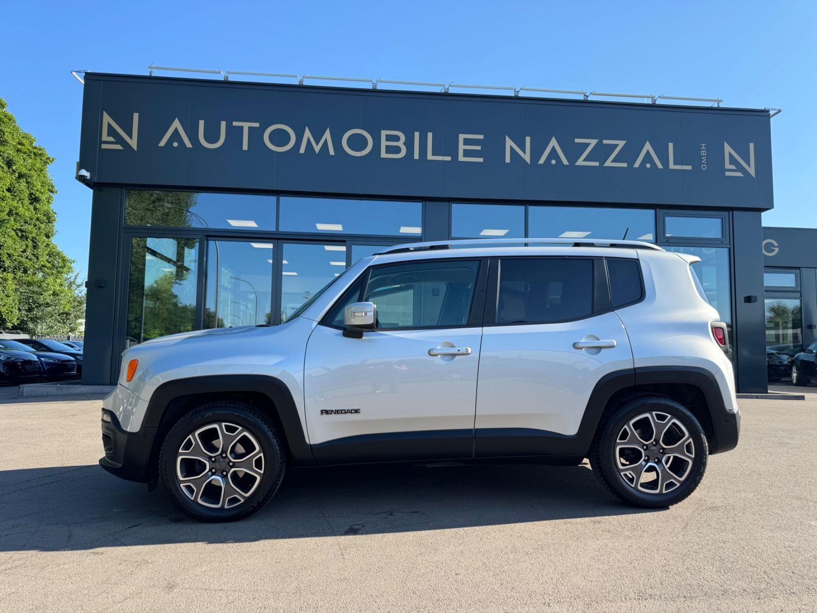 Fahrzeugabbildung Jeep RENEGADE 1.4 TURBO LIMITED*LEDER*NAVI*1.HAND*