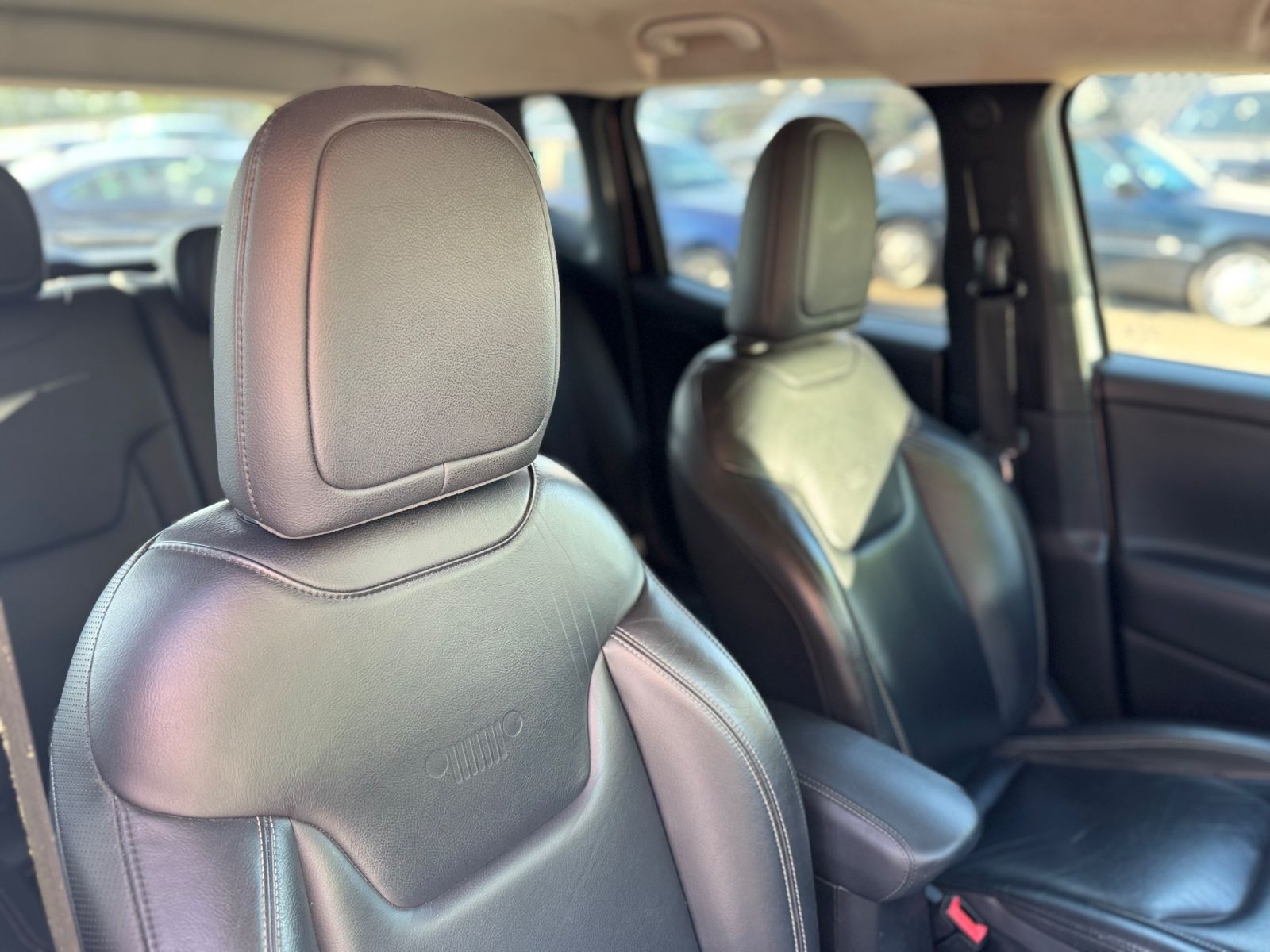 Fahrzeugabbildung Jeep RENEGADE 1.4 TURBO LIMITED*LEDER*NAVI*1.HAND*