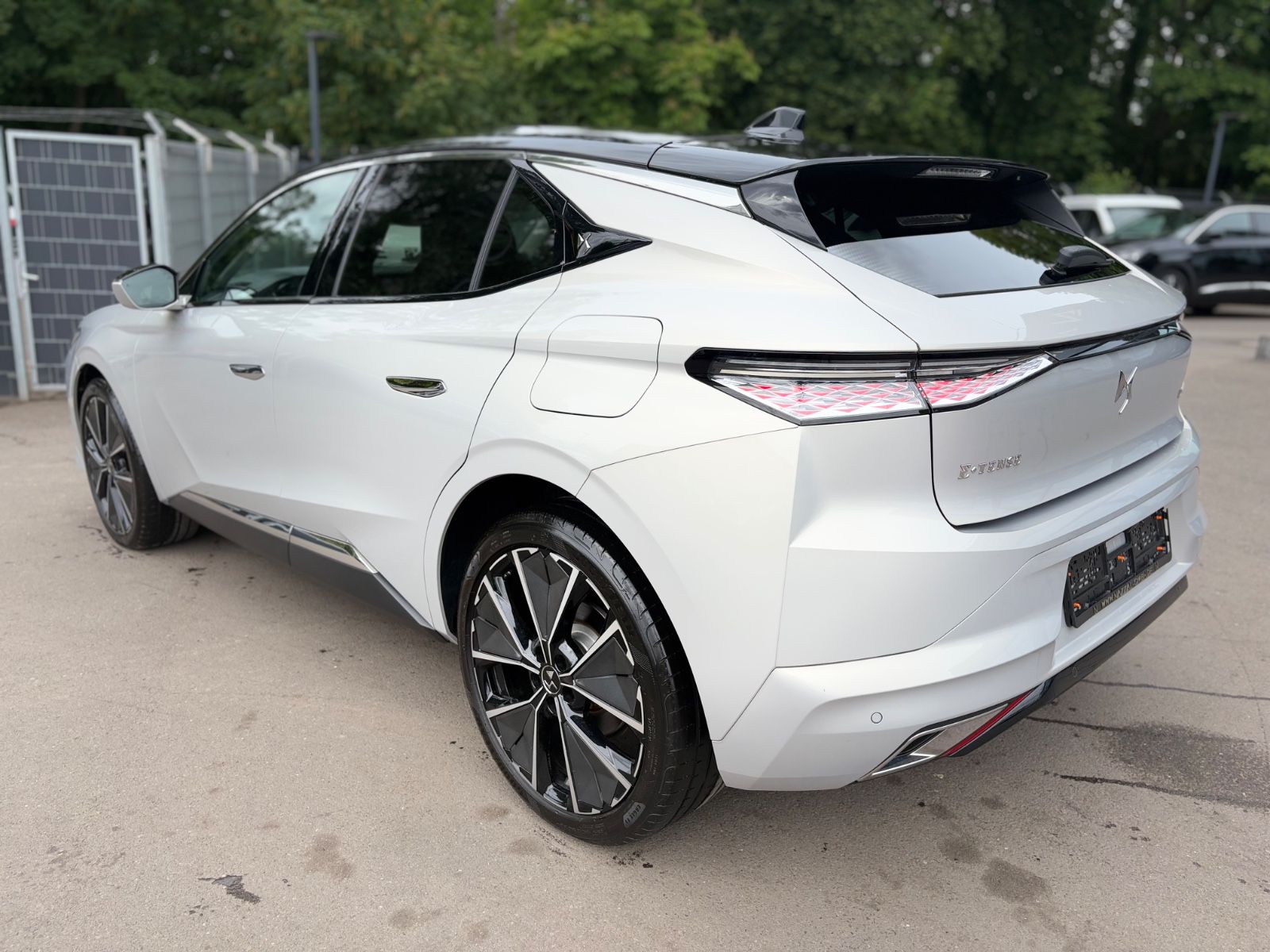 Fahrzeugabbildung DS Automobiles DS4 E-TENSE RIVOLI*20 ZOLL*FOCAL ELECTRA*SCHIEB*