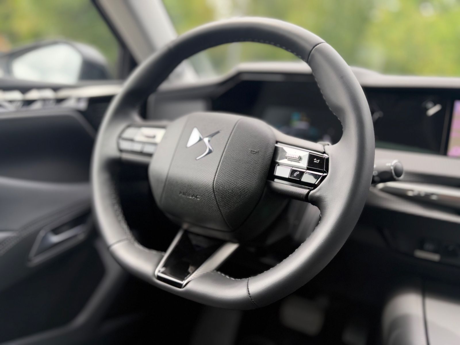 Fahrzeugabbildung DS Automobiles DS4 E-TENSE RIVOLI*20 ZOLL*FOCAL ELECTRA*SCHIEB*