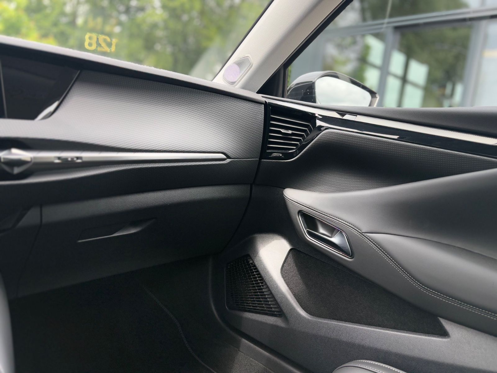 Fahrzeugabbildung DS Automobiles DS4 E-TENSE RIVOLI*20 ZOLL*FOCAL ELECTRA*SCHIEB*