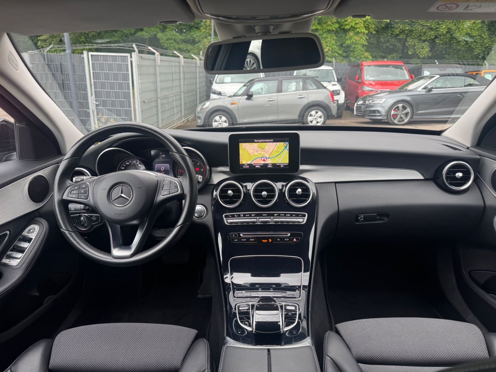Fahrzeugabbildung Mercedes-Benz C 200 AVANTGARDE T-MODELL *AUT*LED*NAVI*ALU*