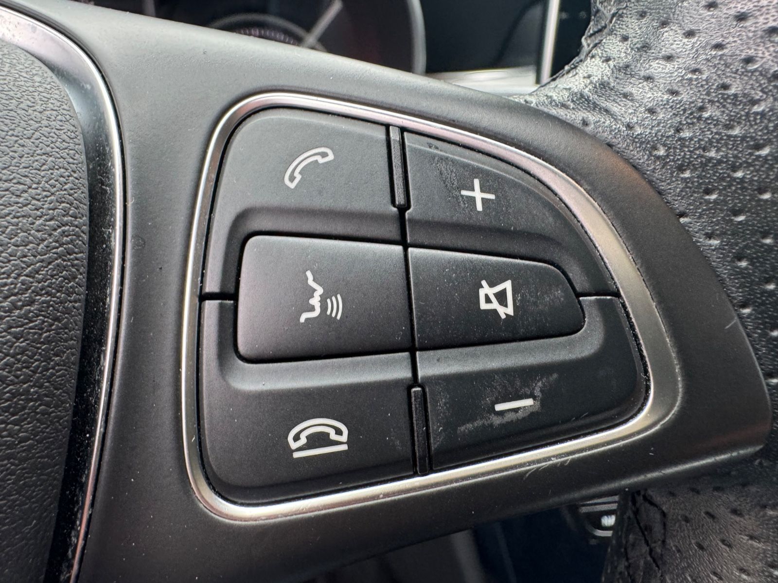 Fahrzeugabbildung Mercedes-Benz C 200 AVANTGARDE T-MODELL *AUT*LED*NAVI*ALU*
