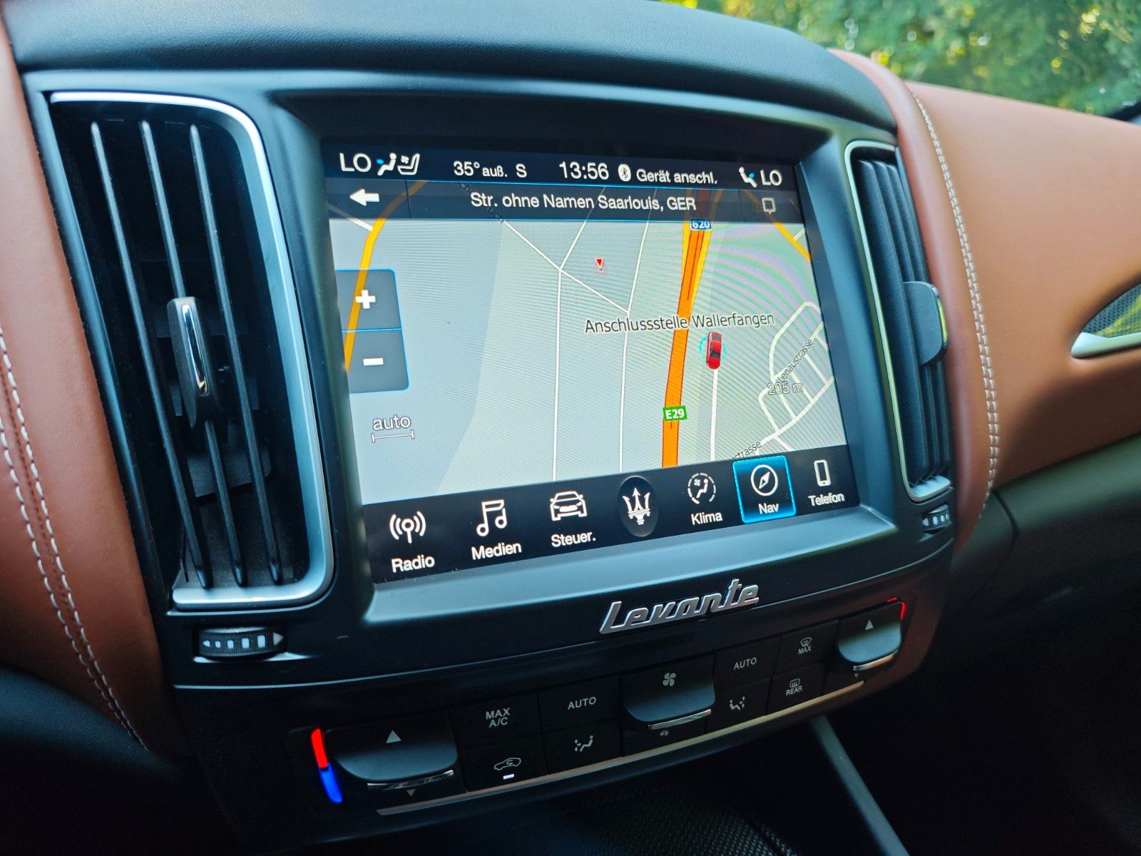 Fahrzeugabbildung Maserati LEVANTE DIESEL *PANO*AUT*LEDER*NAVI*KAM*LUFT*