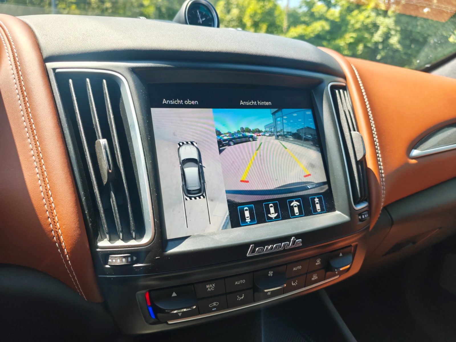 Fahrzeugabbildung Maserati LEVANTE DIESEL *PANO*AUT*LEDER*NAVI*KAM*LUFT*