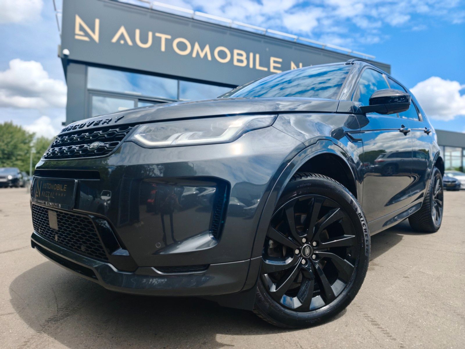 Fahrzeugabbildung Land Rover DISCOVERY SPORT DYNAMIC HSE *BLACK PACK*7.SITZE*