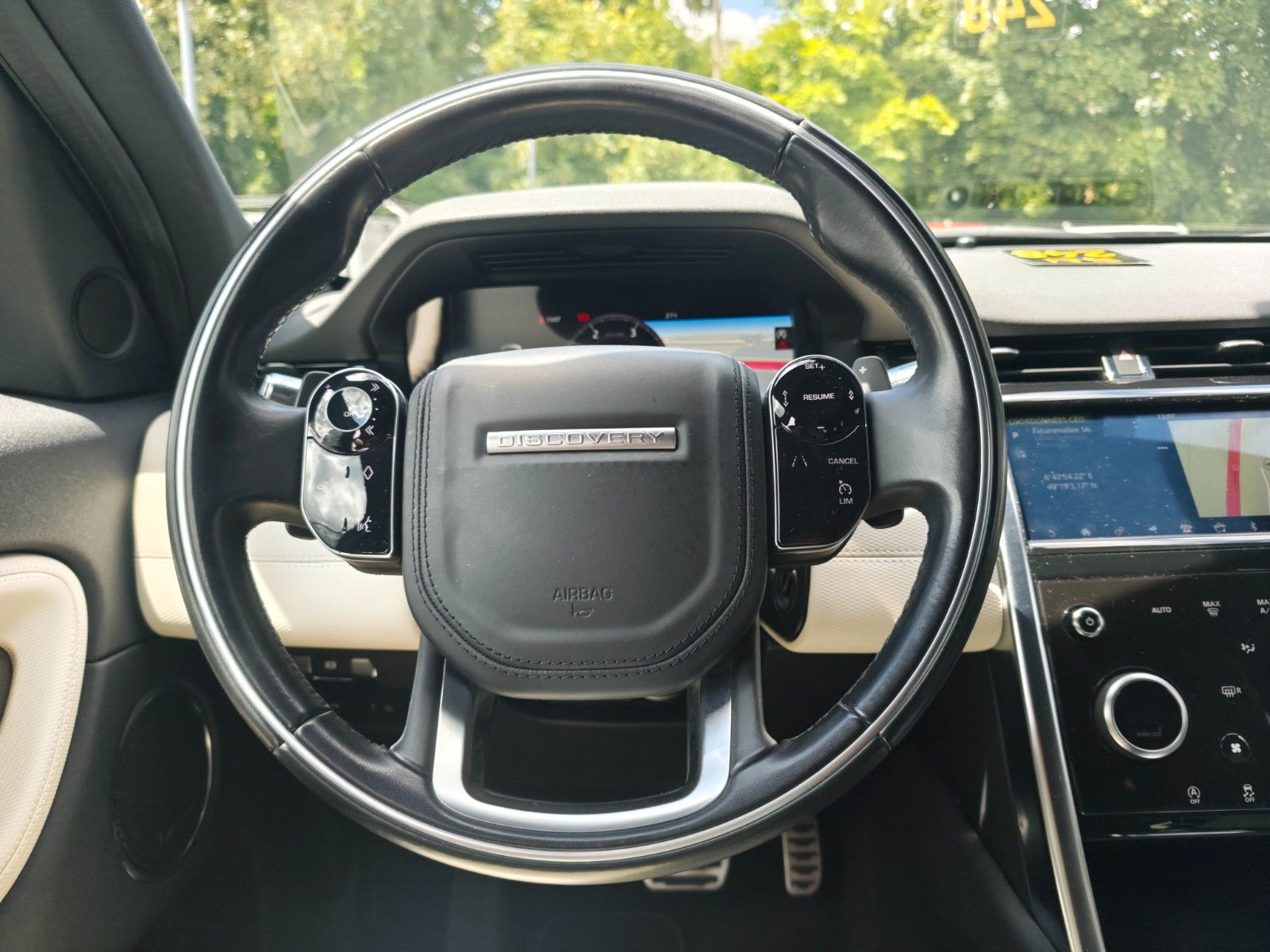 Fahrzeugabbildung Land Rover DISCOVERY SPORT DYNAMIC HSE *BLACK PACK*7.SITZE*