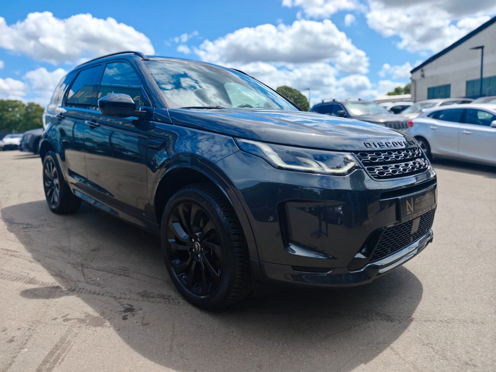Fahrzeugabbildung Land Rover DISCOVERY SPORT DYNAMIC HSE *BLACK PACK*7.SITZE*