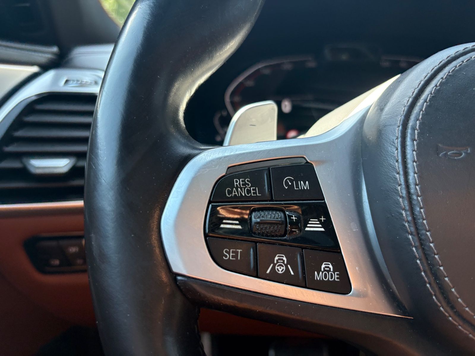 Fahrzeugabbildung BMW 840i xDrive M-SPORT*GRAN COUPE*SOFT*PANO*SHADOW*
