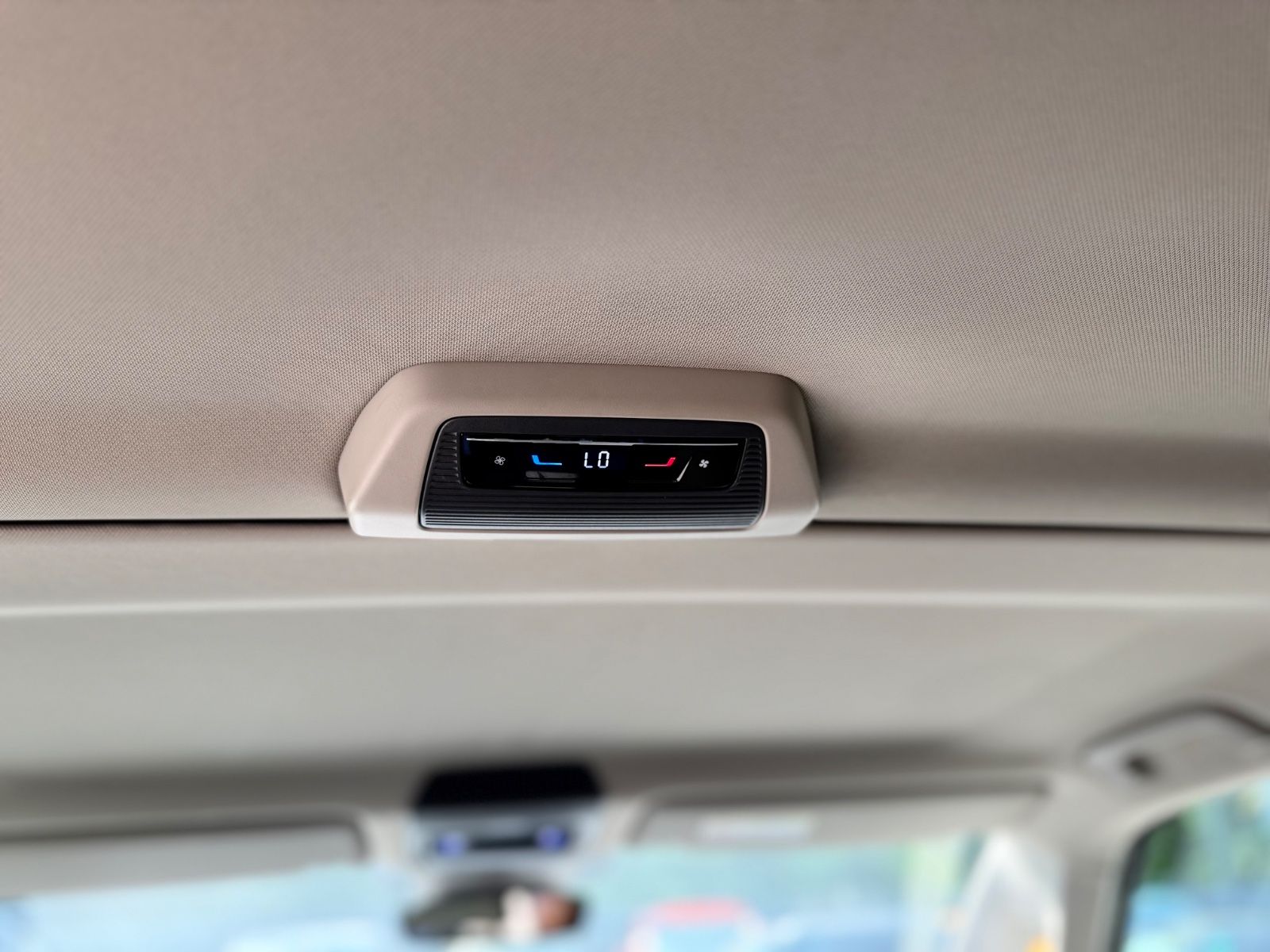 Fahrzeugabbildung Volkswagen T7 MULTIVAN*AUT.*2XSCHIEBETÜREN*AHK*LED*7.SITZER