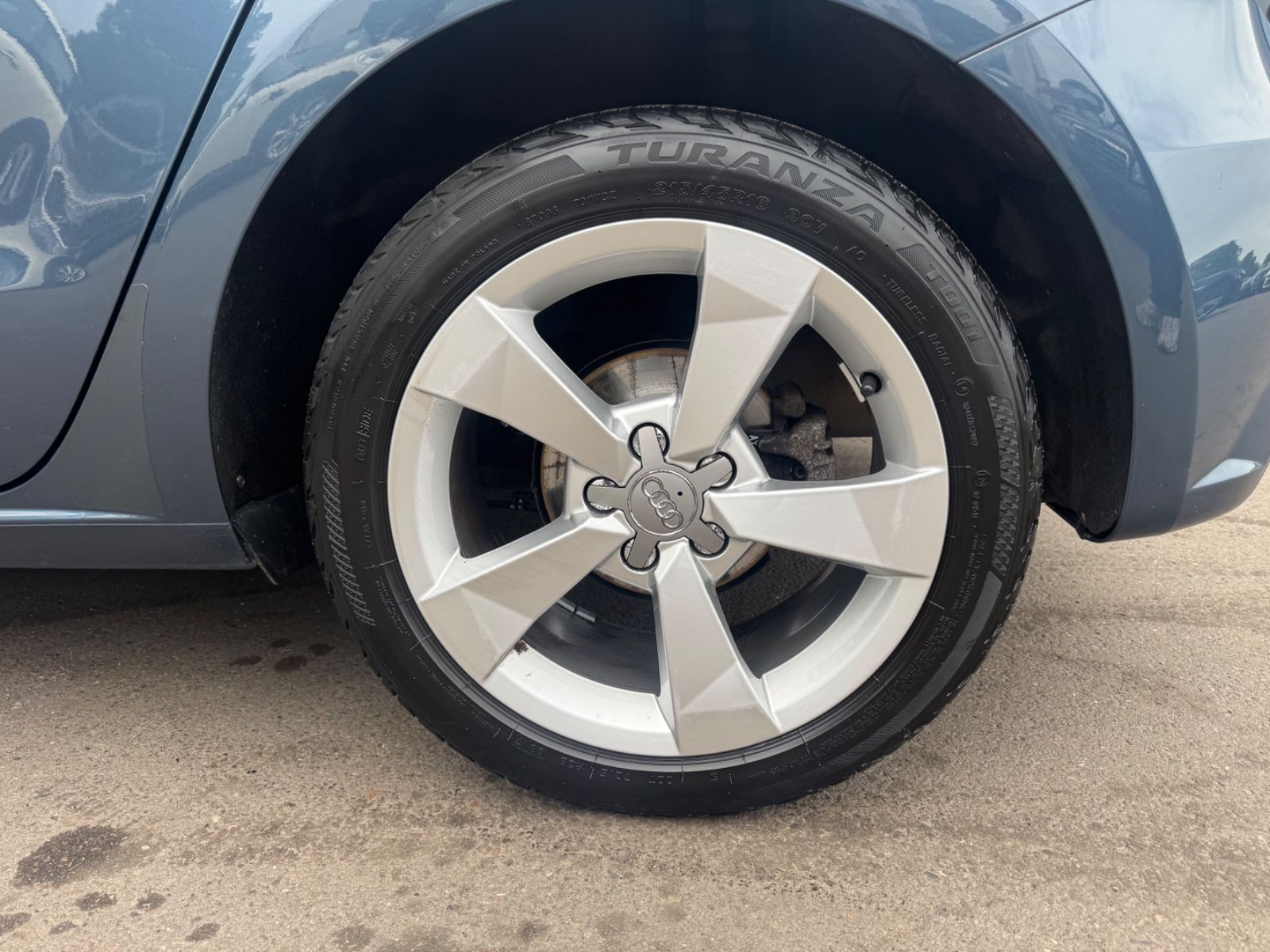 Fahrzeugabbildung Audi A1 SPORTBACK SPORT *AUT*KLIMA*SHZ*LED*NAVI*