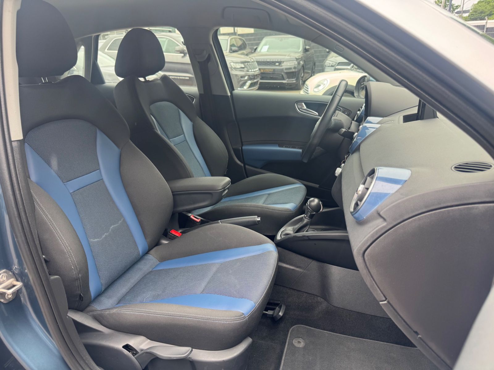 Fahrzeugabbildung Audi A1 SPORTBACK SPORT *AUT*KLIMA*SHZ*LED*NAVI*