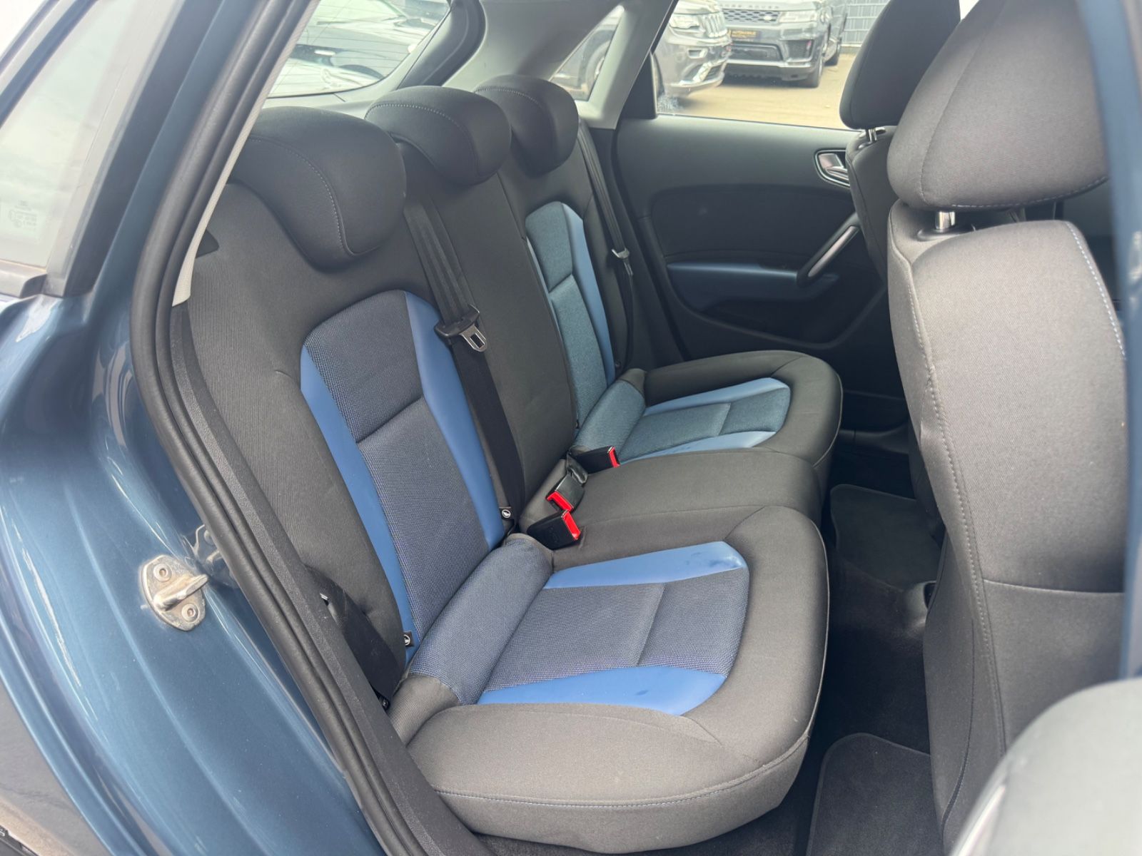 Fahrzeugabbildung Audi A1 SPORTBACK SPORT *AUT*KLIMA*SHZ*LED*NAVI*
