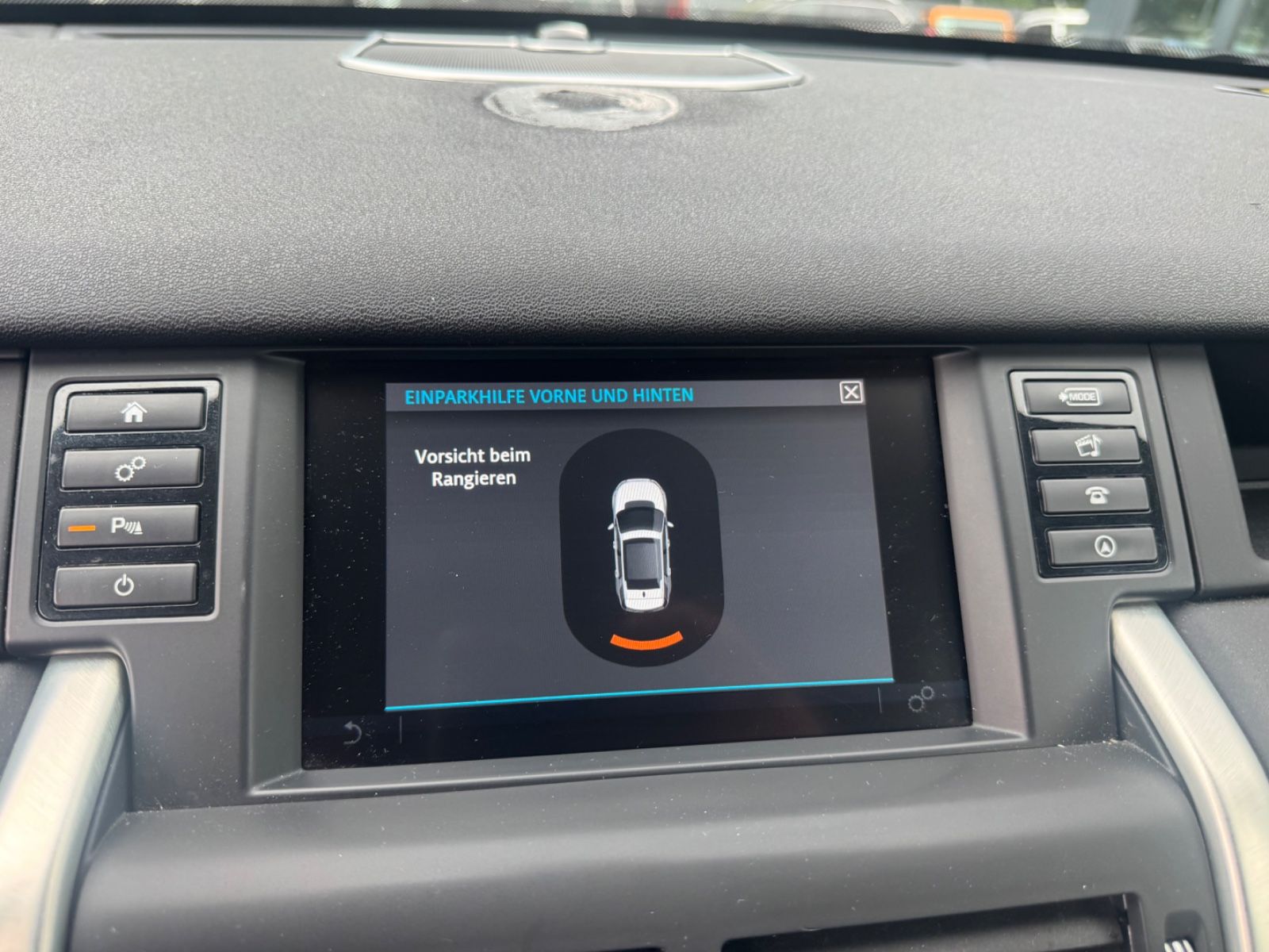 Fahrzeugabbildung Land Rover DISCOVERY SPORT SE AWD *BLACK PACK*AUT*NAVI*