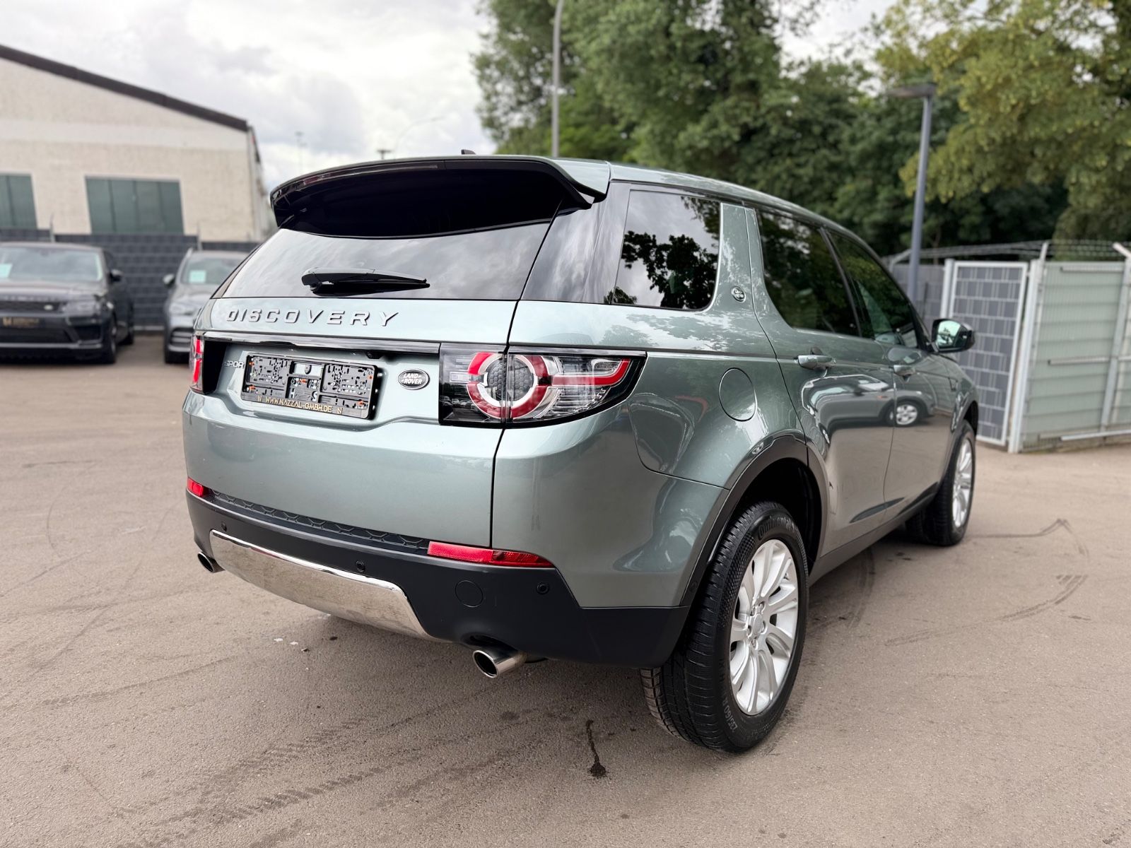 Fahrzeugabbildung Land Rover DISCOVERY SPORT SE AWD*AUT*XENON*AHK*NAVI*MERIDA