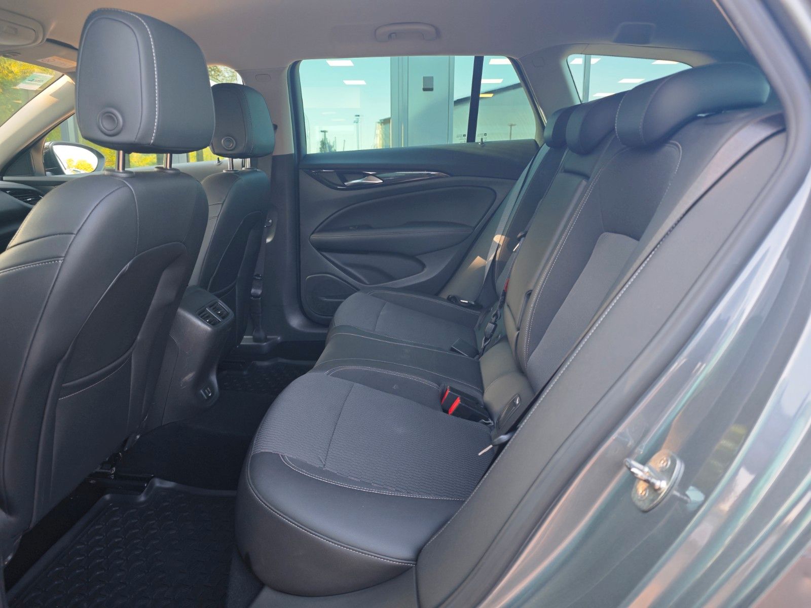 Fahrzeugabbildung Opel INSIGNIA 2.0 CDTI*LED*APPLE CAR*FACELIFT*AHK*