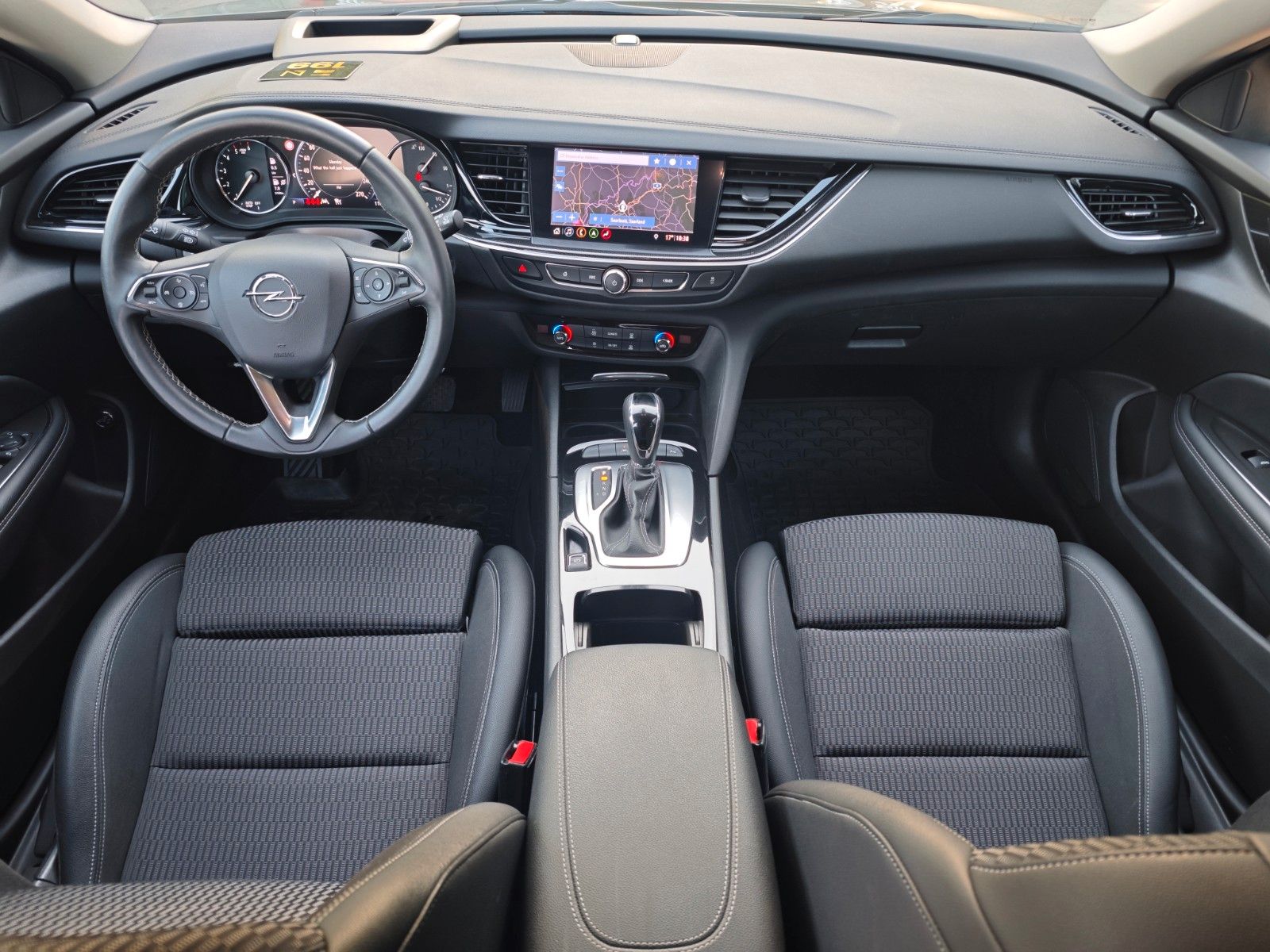 Fahrzeugabbildung Opel INSIGNIA 2.0 CDTI*LED*APPLE CAR*FACELIFT*AHK*