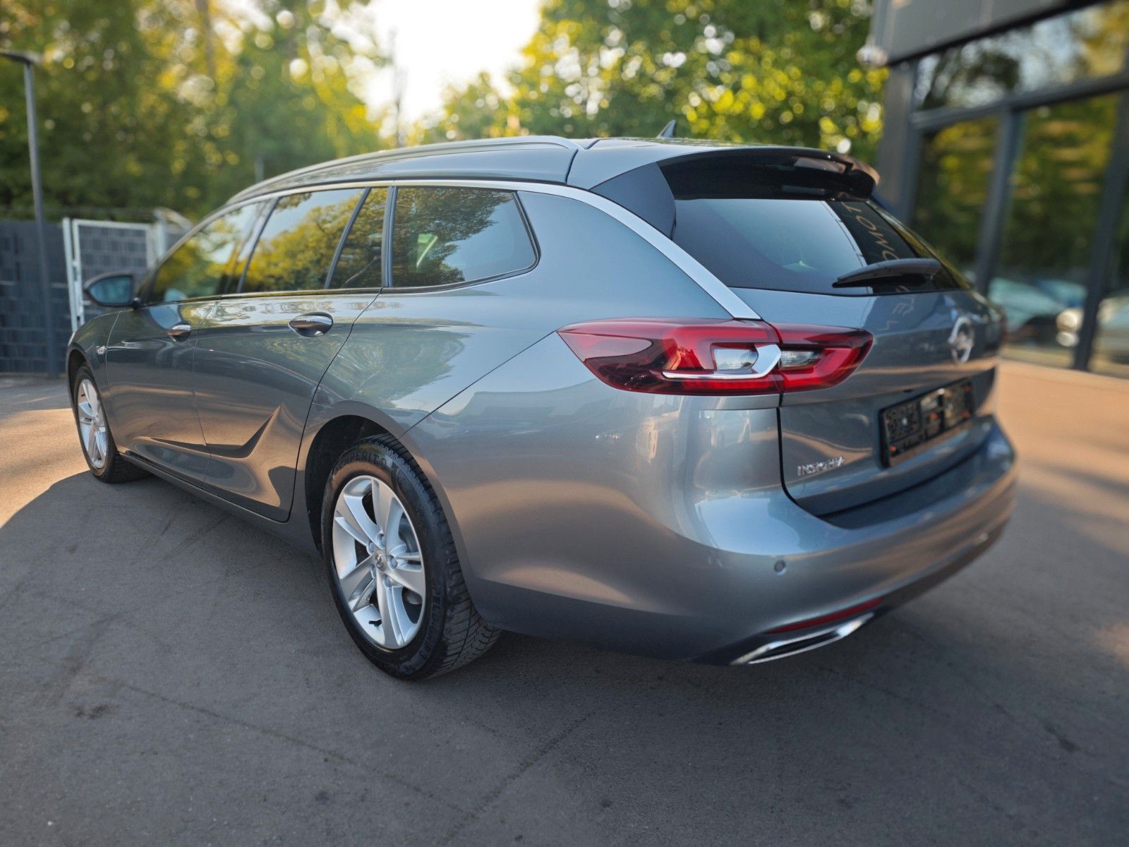 Fahrzeugabbildung Opel INSIGNIA 2.0 CDTI*LED*APPLE CAR*FACELIFT*AHK*