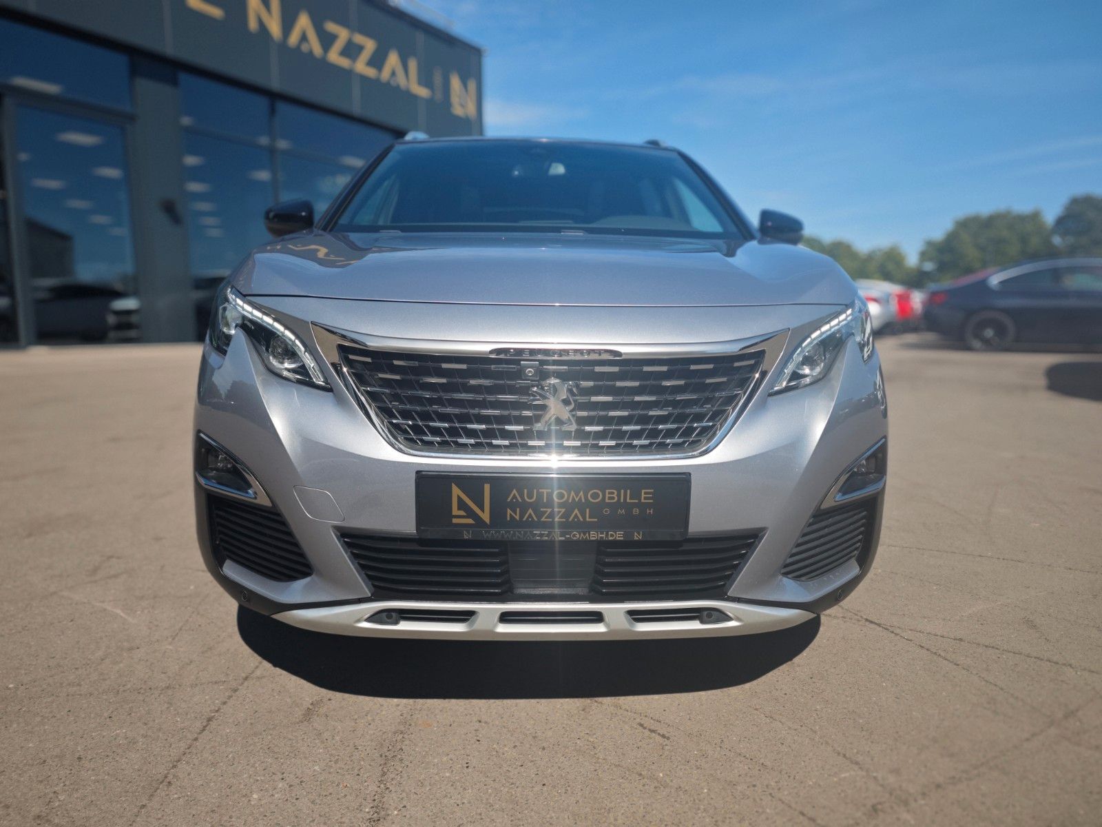 Fahrzeugabbildung Peugeot 5008 GT-LINE*AUT.*7.SITZER*AHK*ACC*PANORAMA*