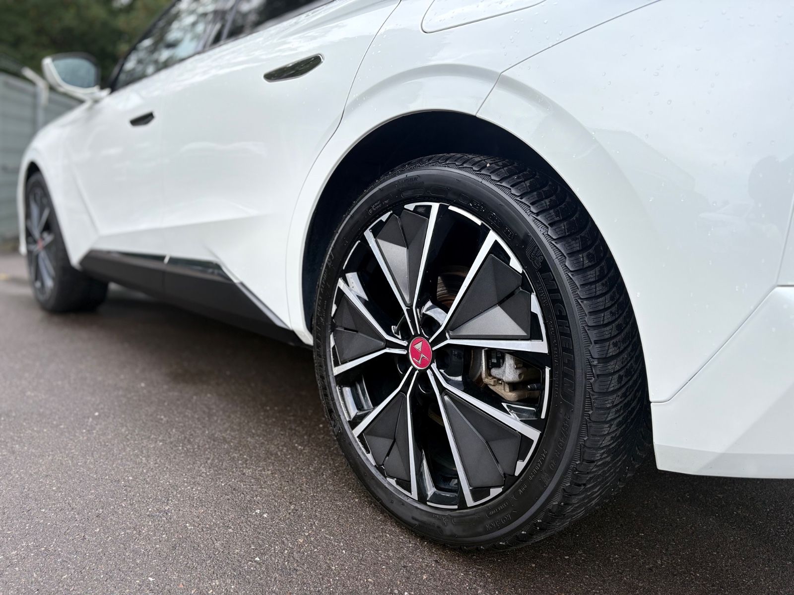 Fahrzeugabbildung DS Automobiles DS4 PERFORMANCE LINE*ALCANTARA*LED*PANORAMA*