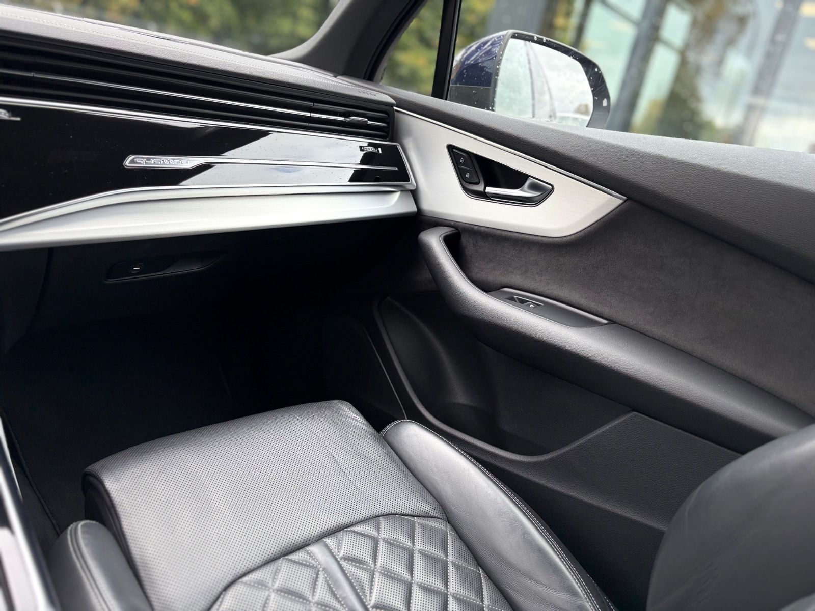 Fahrzeugabbildung Audi Q7 55 TFSIe QUATTRO S-LINE*VIRTUELL*LUFT*MASSAGE