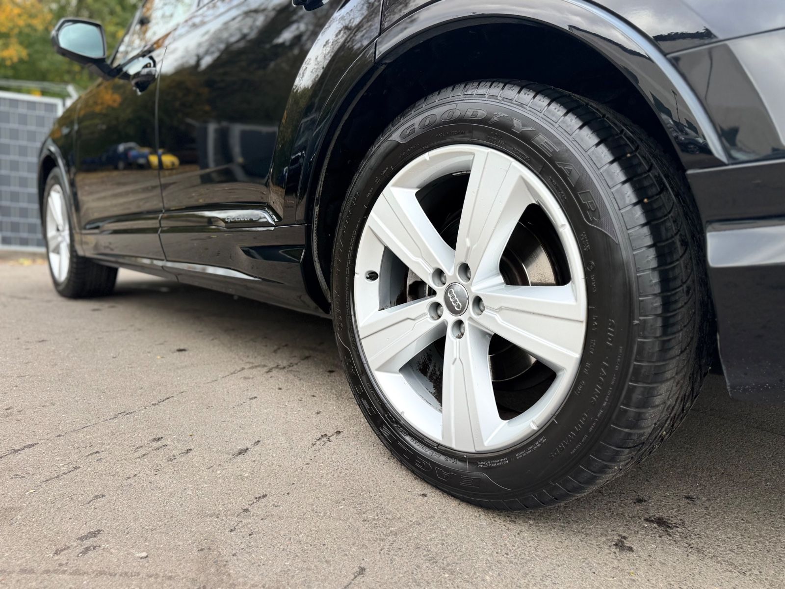 Fahrzeugabbildung Audi Q7 50 TDI*QUATTRO*SPORTPAKET*LUFT*LED*VIRTUELL*