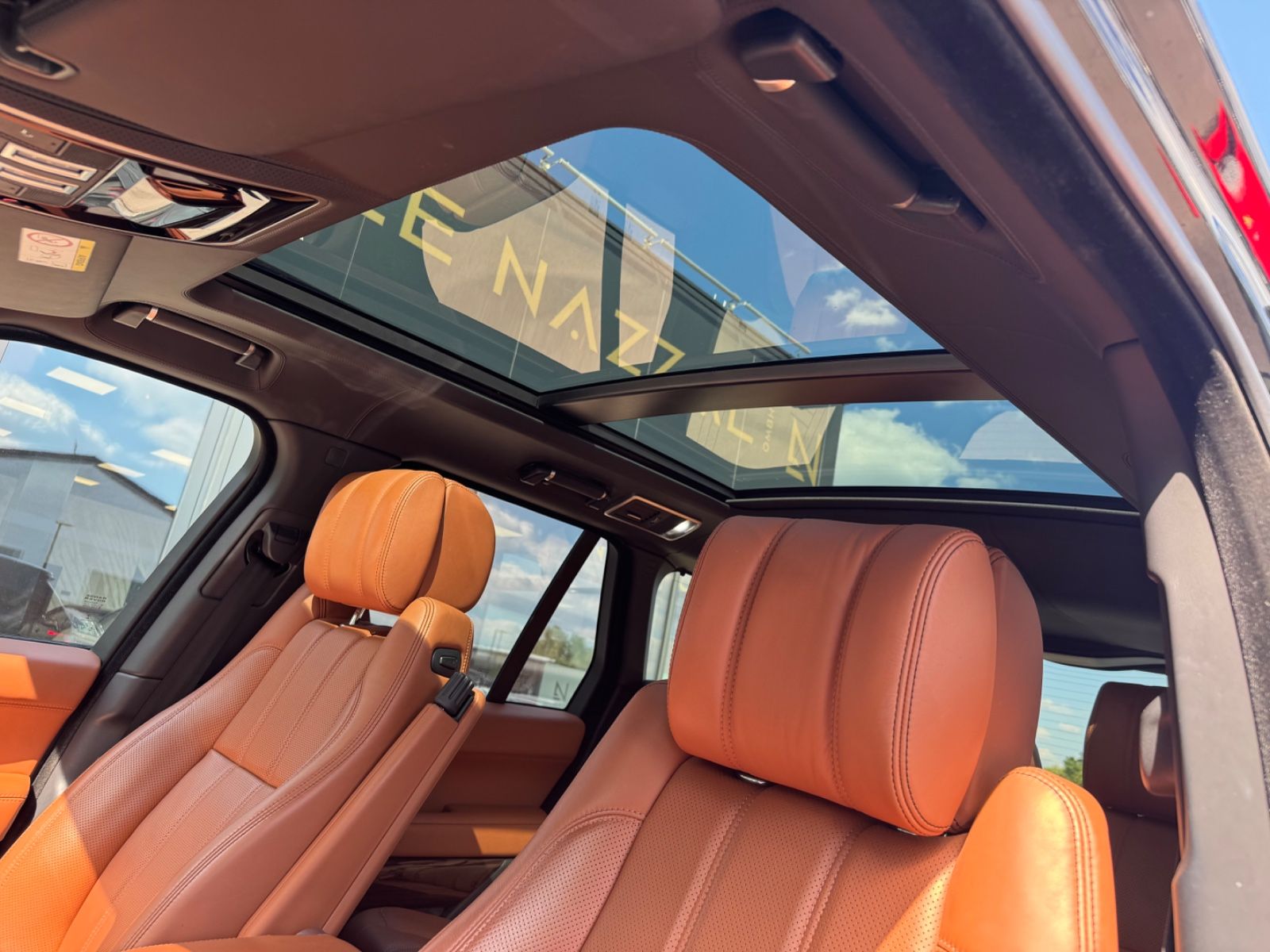 Fahrzeugabbildung Land Rover RANGE ROVER AUTOBIOGRAPHY *TV*MASSAGE*PANO.*COC*
