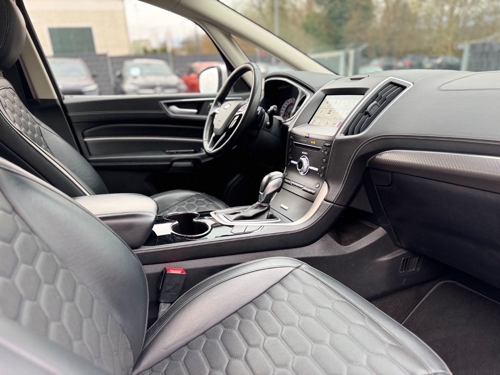 Fahrzeugabbildung Ford S-MAX VIGNALE*AUT.*VOLL-LED*KAMERA*PANORAMA*SONY