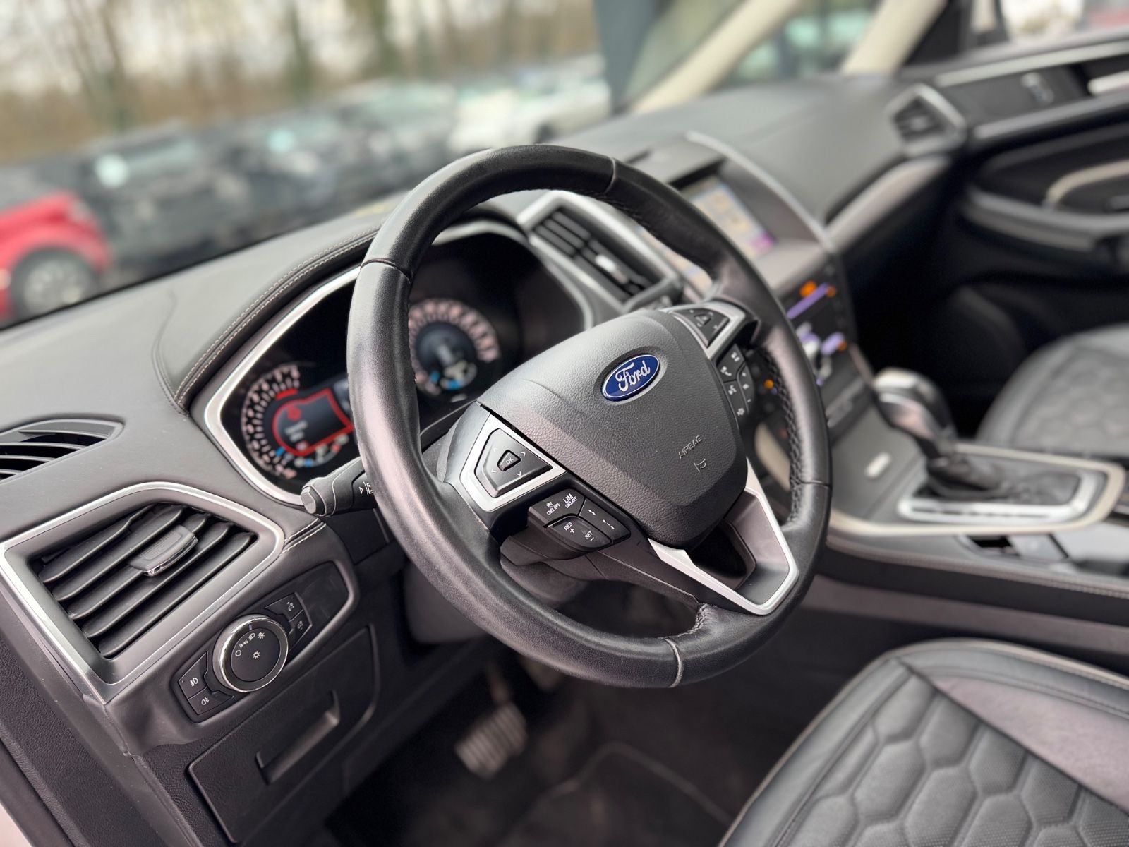 Fahrzeugabbildung Ford S-MAX VIGNALE*AUT.*VOLL-LED*KAMERA*PANORAMA*SONY
