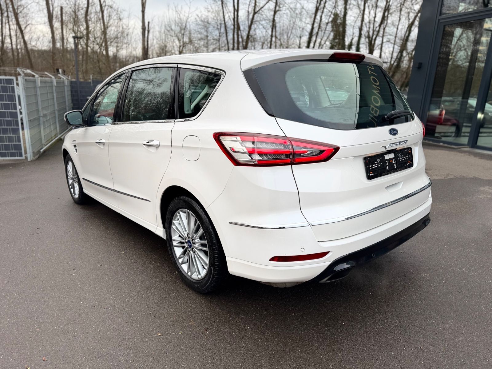 Fahrzeugabbildung Ford S-MAX VIGNALE*AUT.*VOLL-LED*KAMERA*PANORAMA*SONY