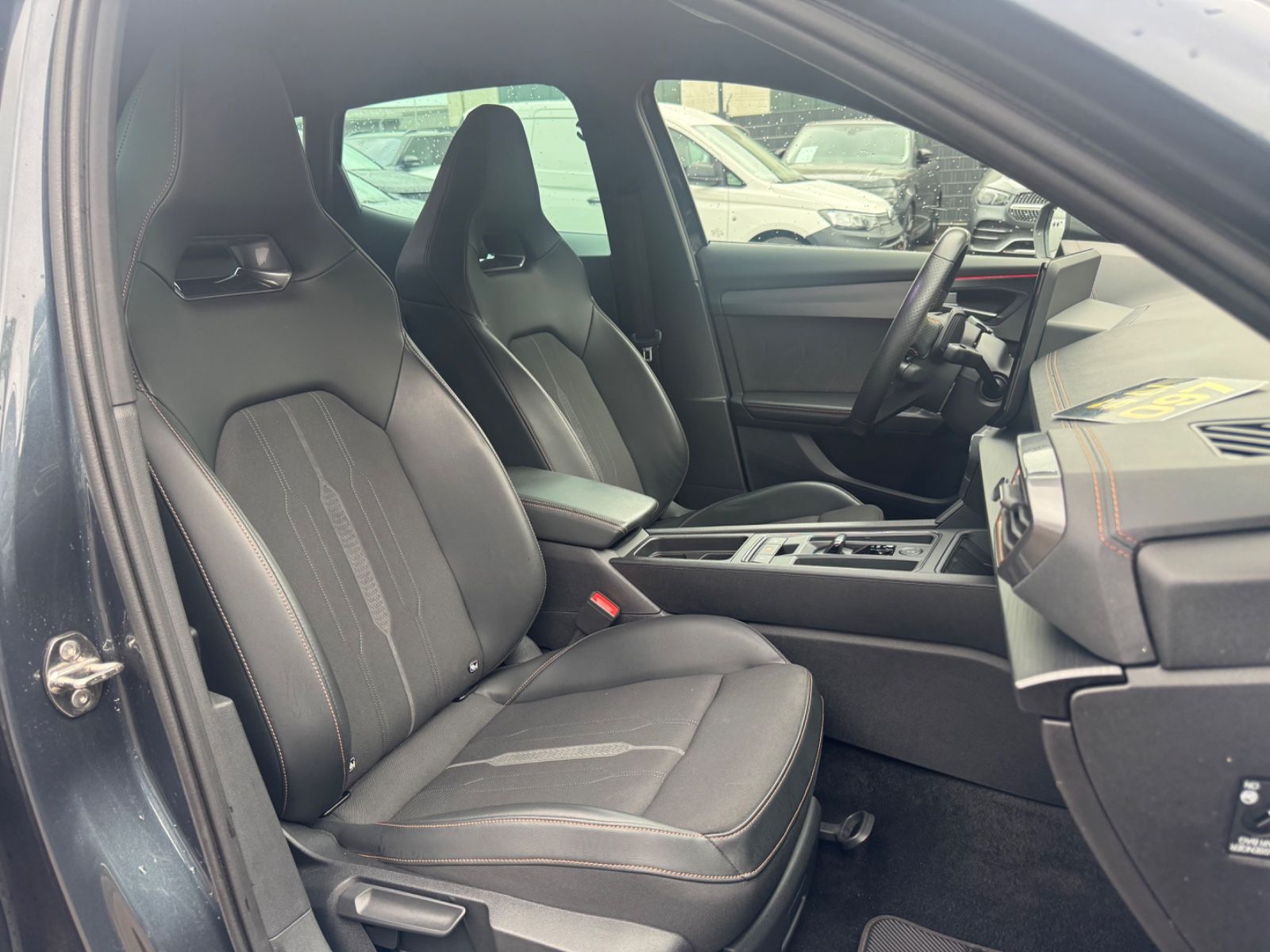 Fahrzeugabbildung CUPRA FORMENTOR VZ 4 DRIVE*AUT*2.HD*LED*KAMERA*SHZ*TOP