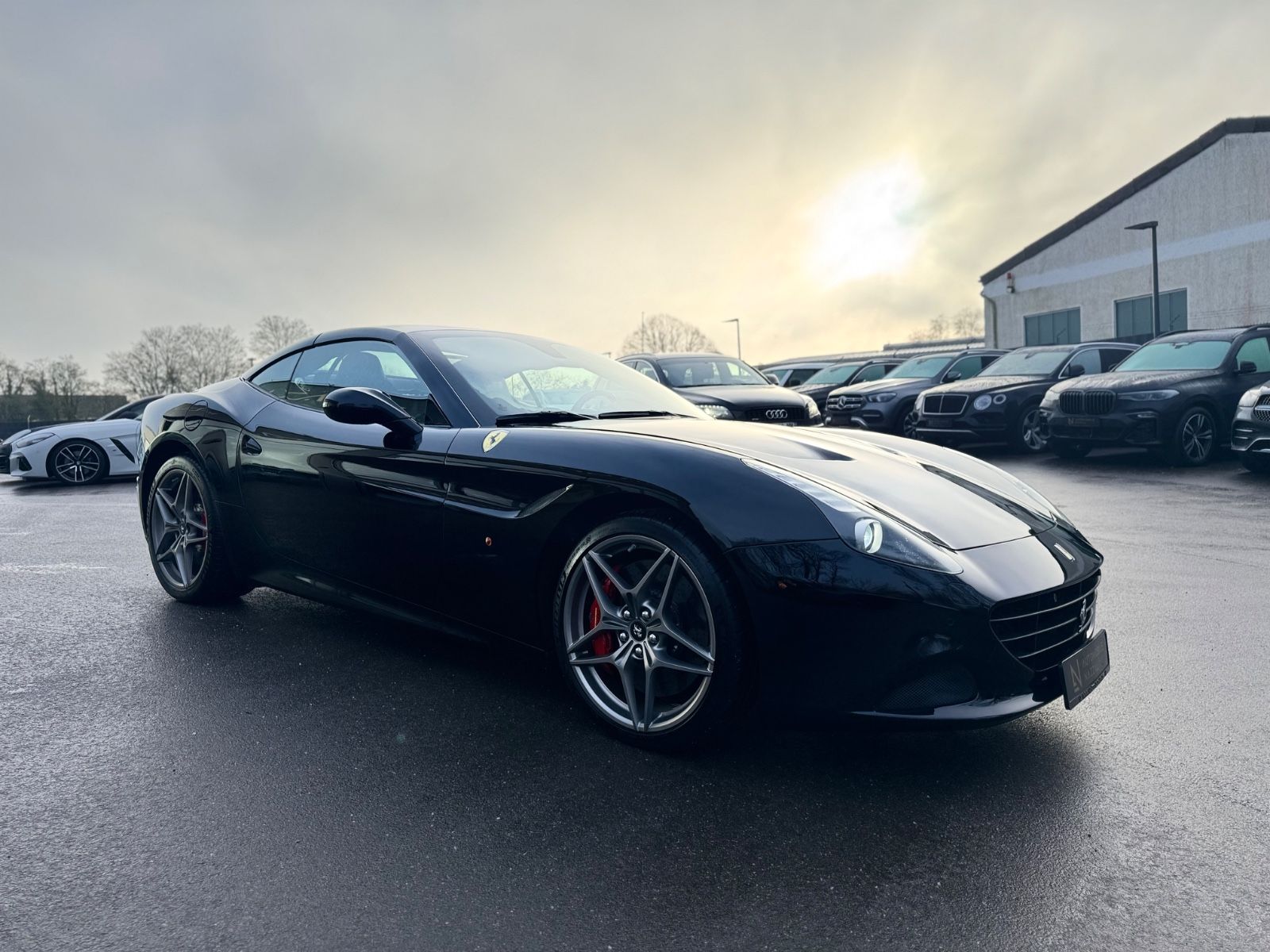 Fahrzeugabbildung Ferrari CALIFORNIA T V8*CARBON*POWER-GARANTIE*KERAMIK*