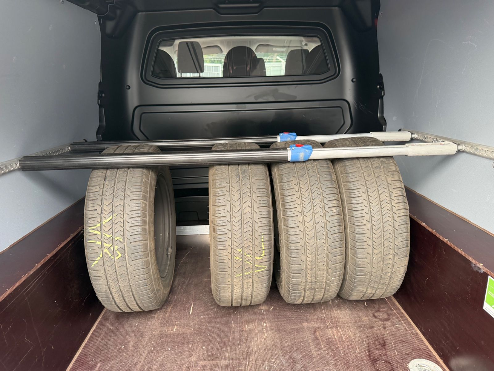 Fahrzeugabbildung Peugeot EXPERT KASTEN PREMIUM TWINCAB EDTION L3*6.SITZER