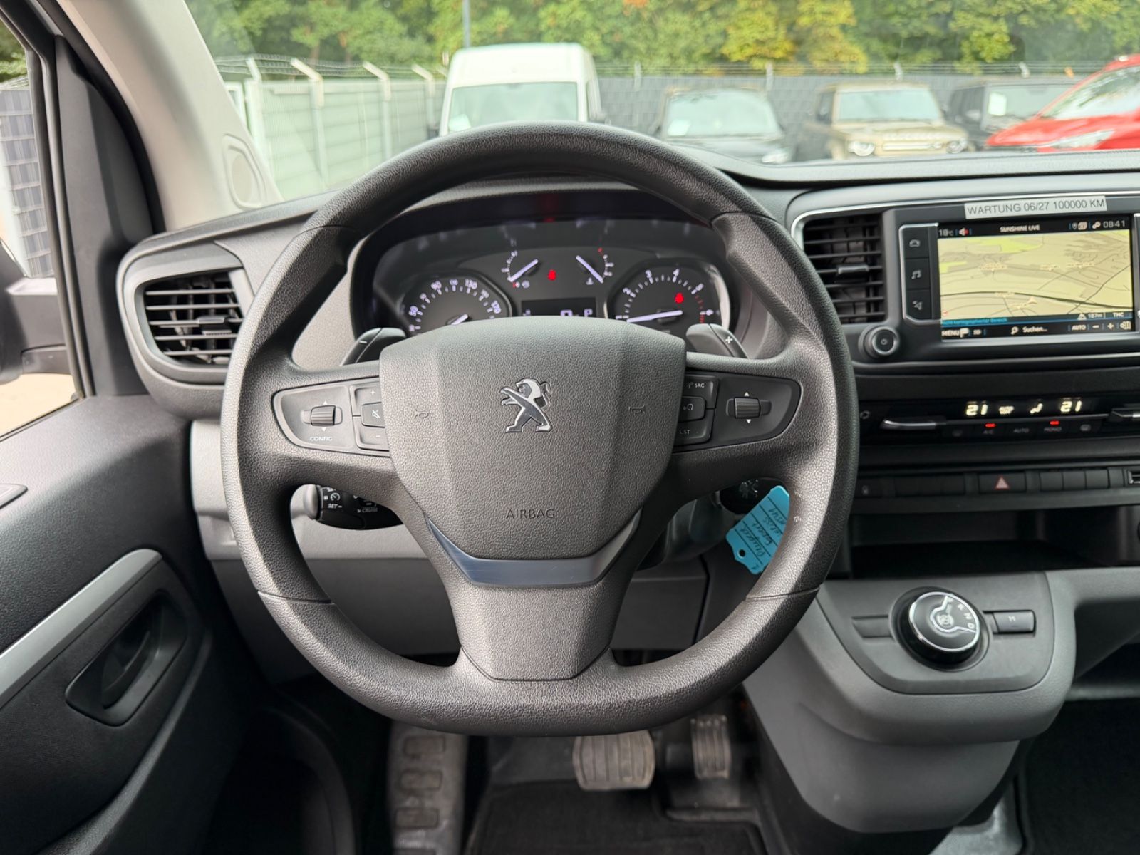 Fahrzeugabbildung Peugeot EXPERT KASTEN PREMIUM TWINCAB EDTION L3*6.SITZER