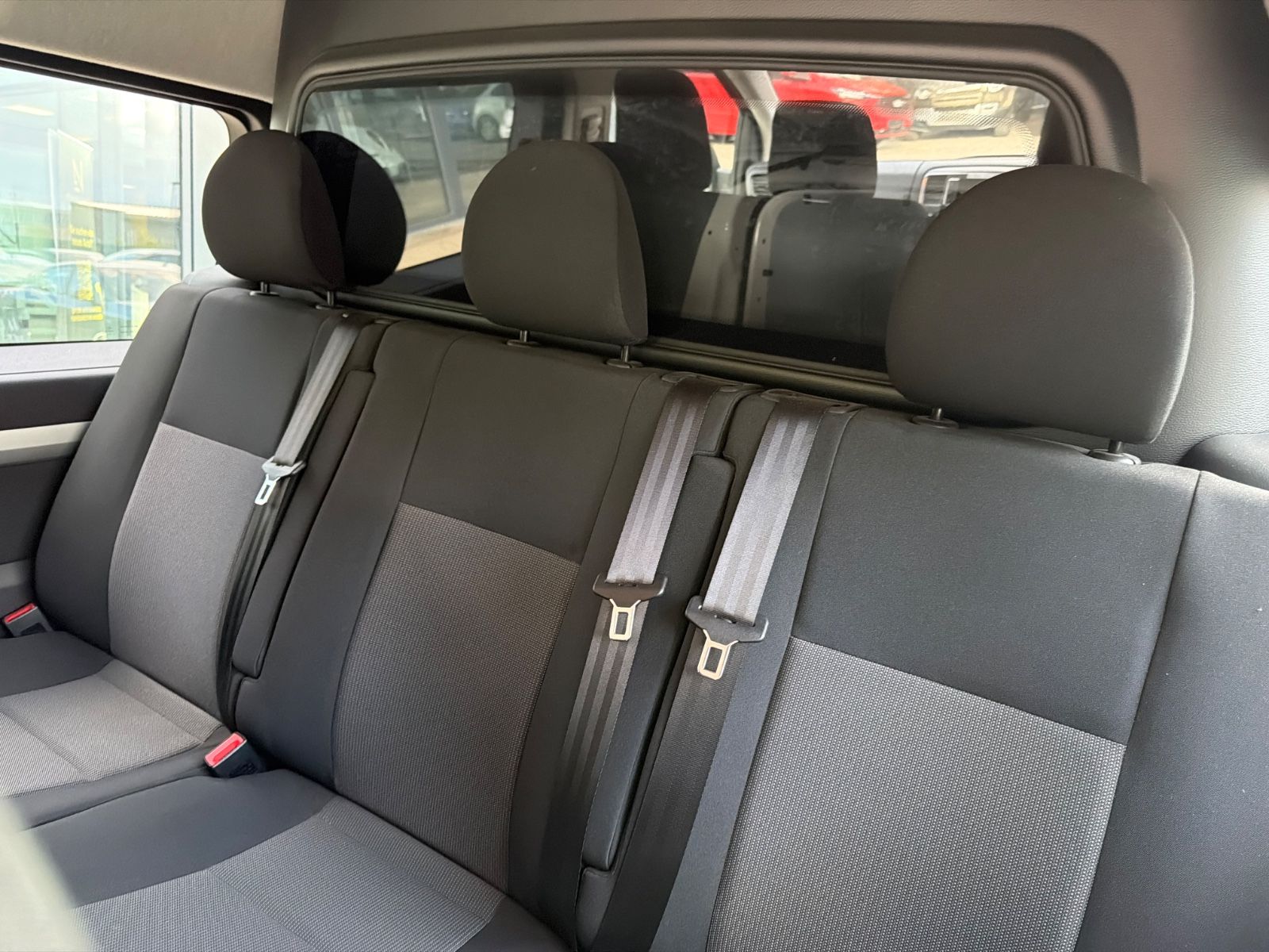 Fahrzeugabbildung Peugeot EXPERT KASTEN PREMIUM TWINCAB EDTION L3*6.SITZER